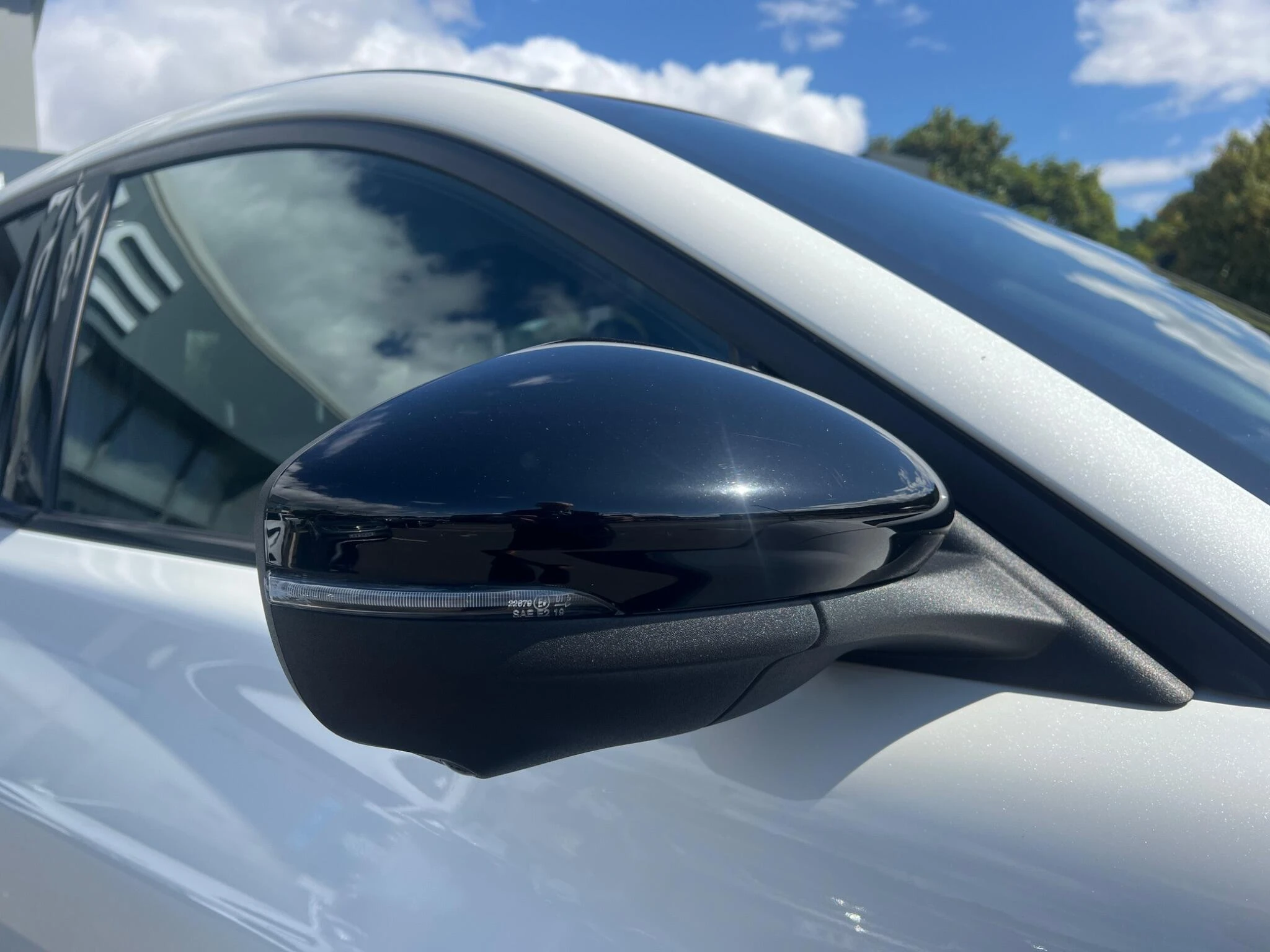 Vehicle image 48