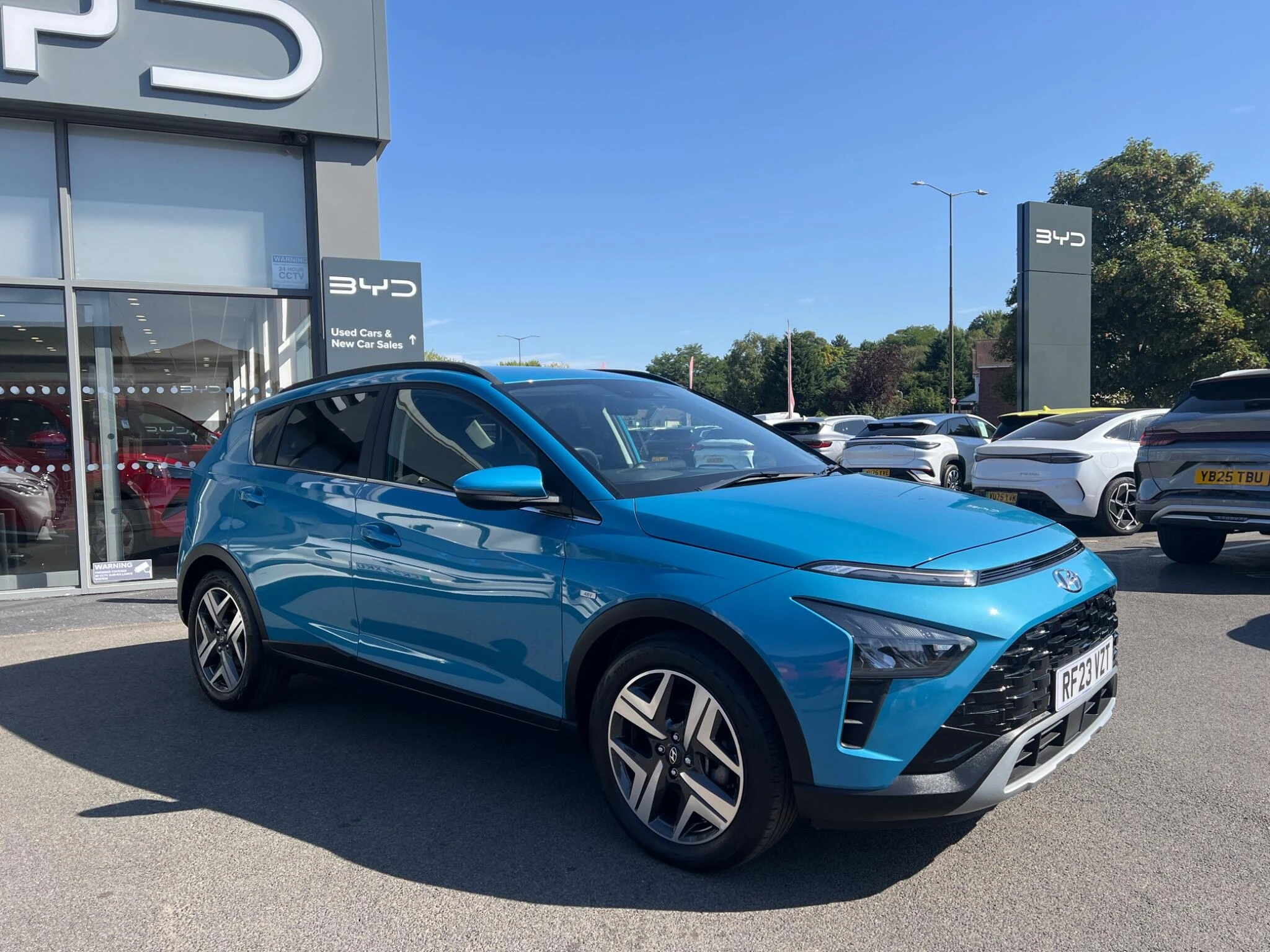 Vehicle image 5