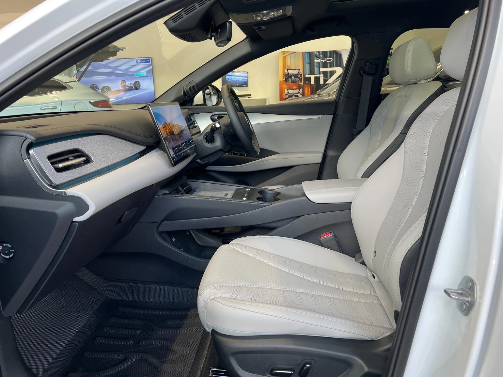 Vehicle image 48
