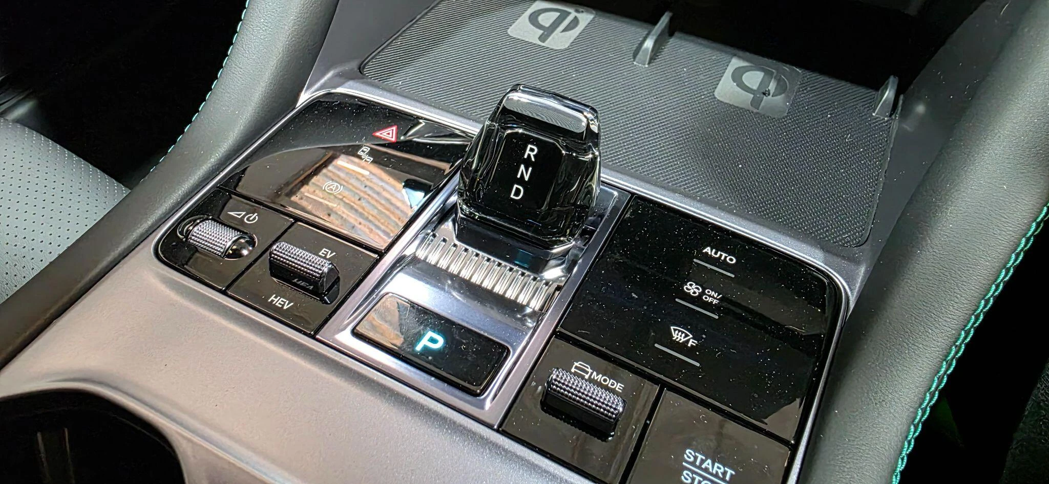 Vehicle image 28
