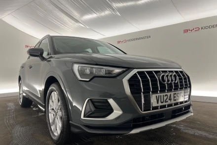 Audi Q3 Listing Image