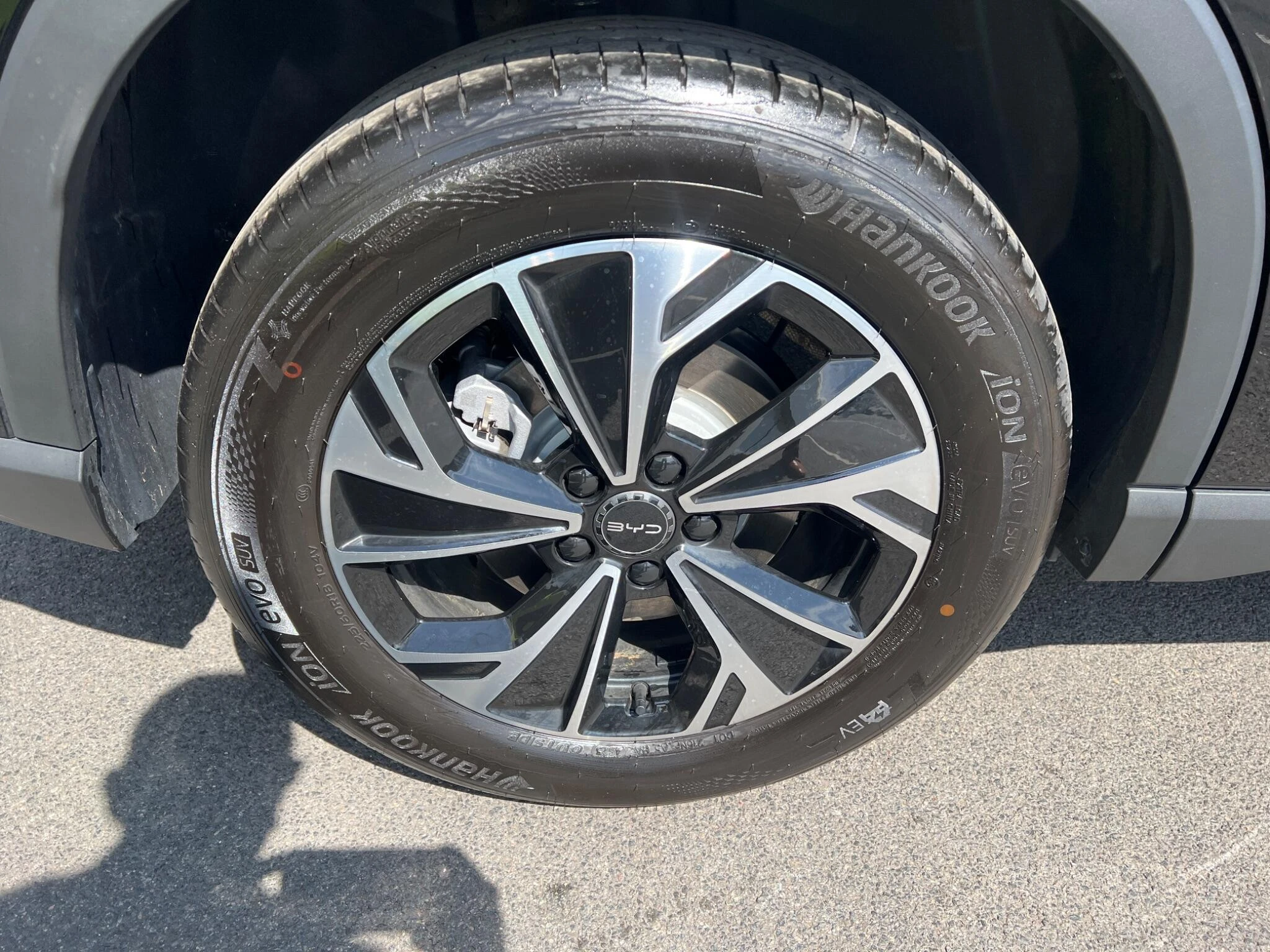 Vehicle image 25