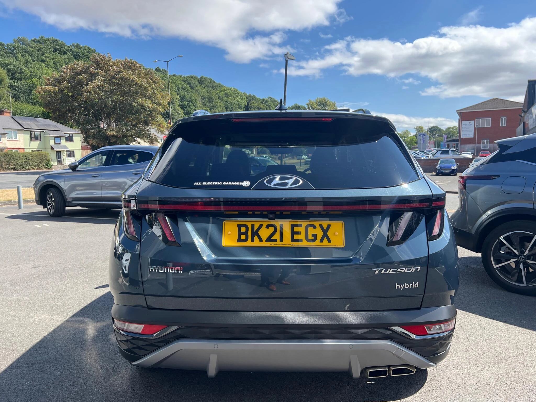 Vehicle image 13