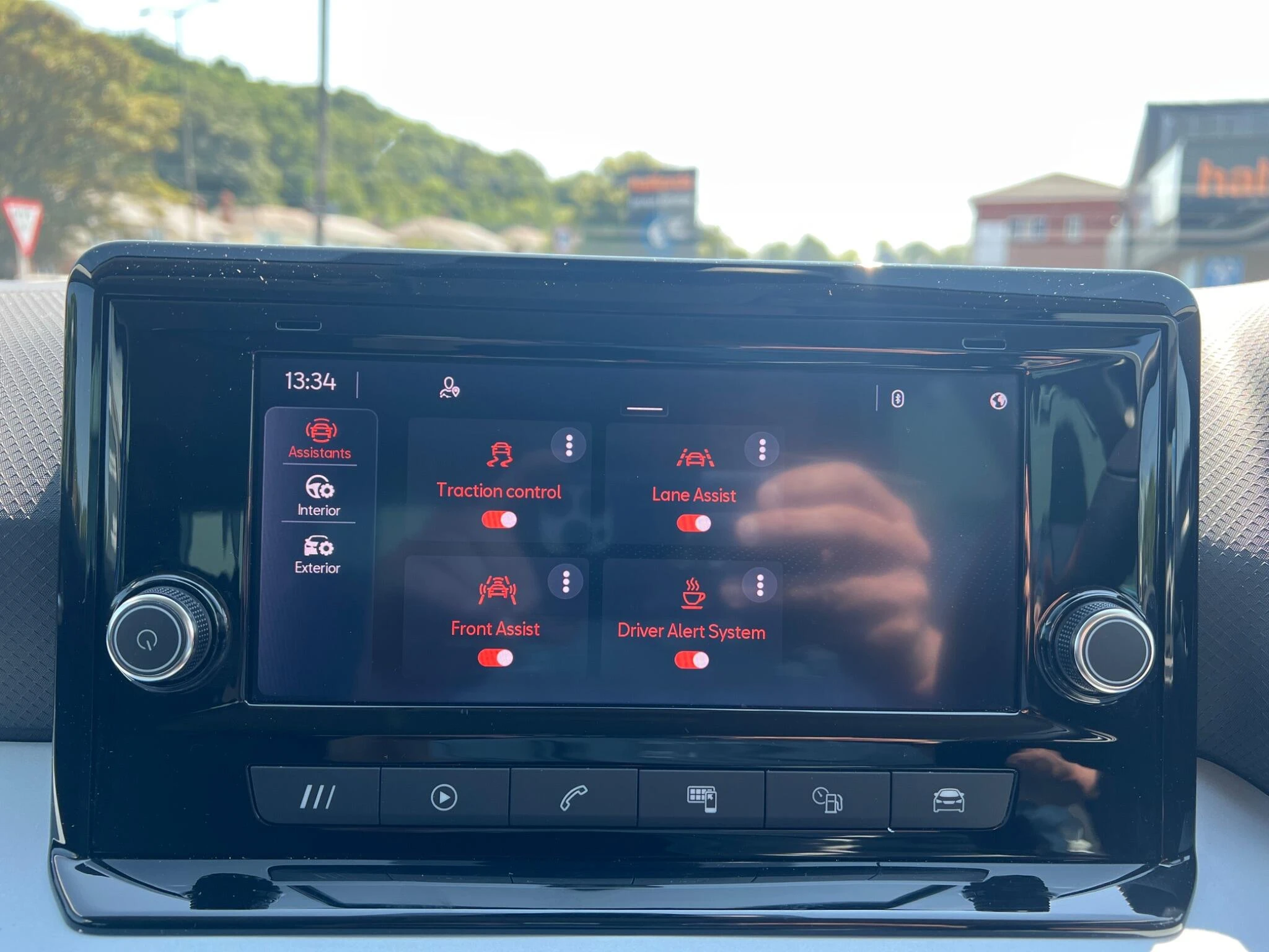 Vehicle image 28