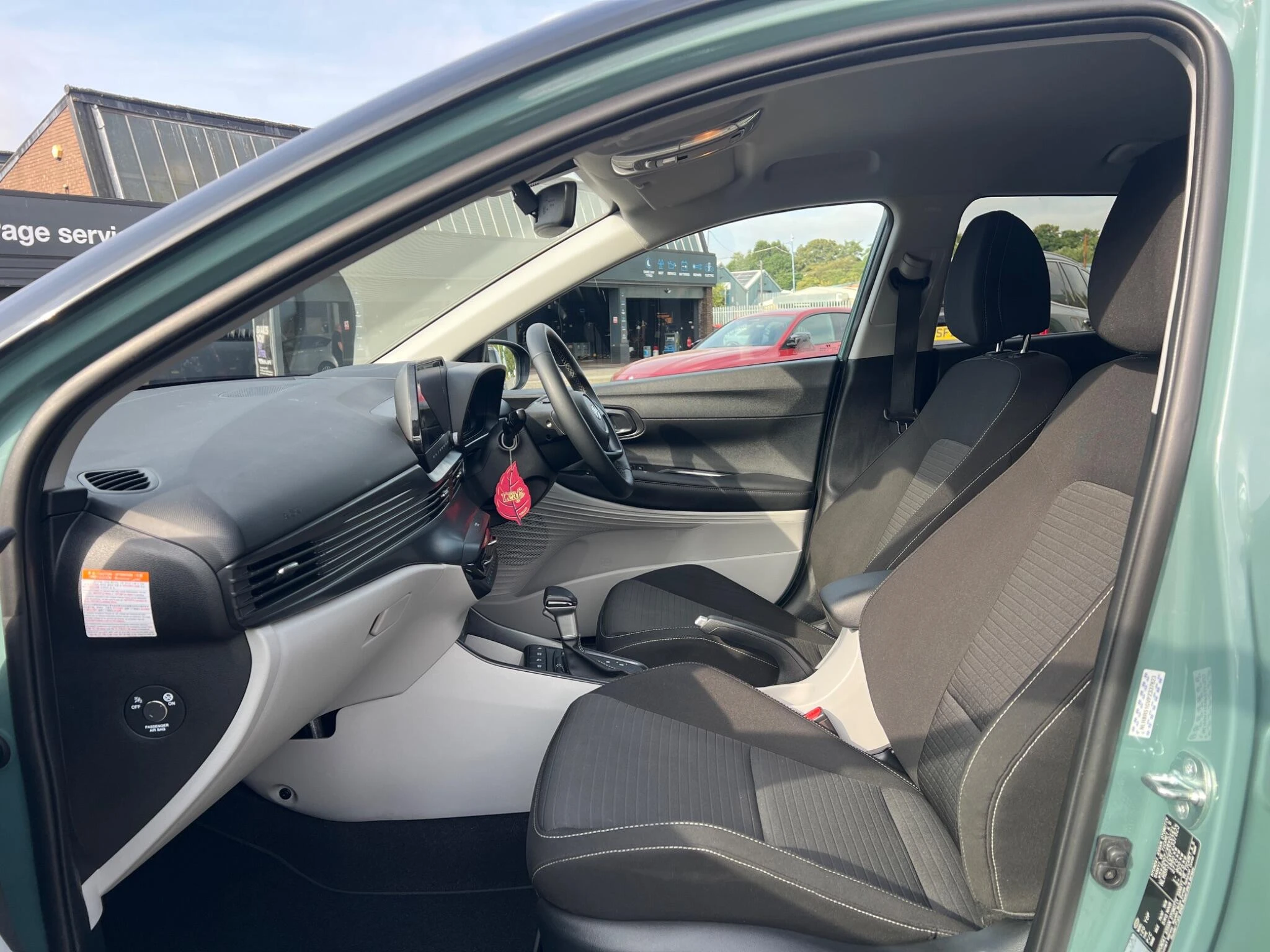Vehicle image 39