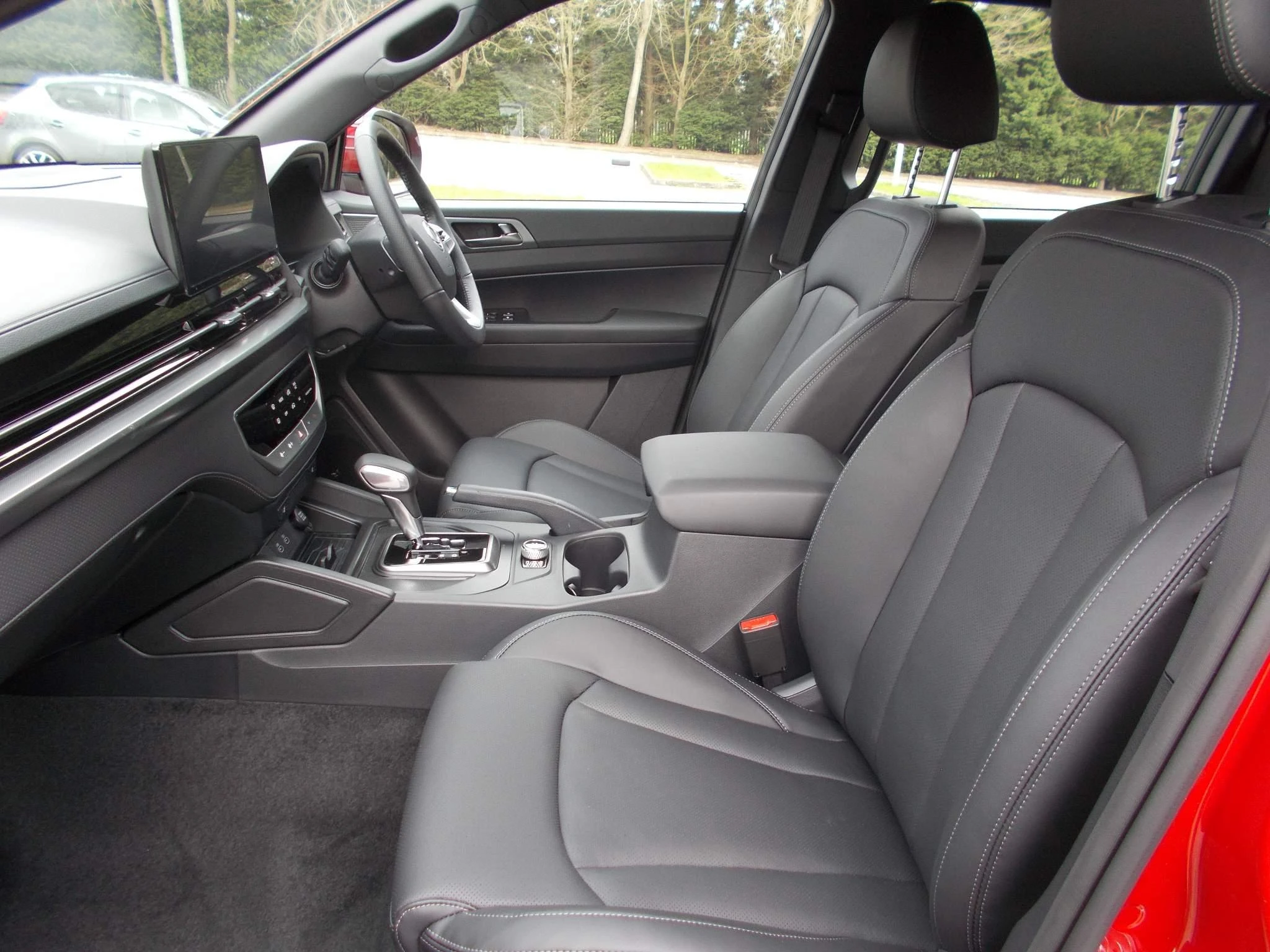 Vehicle image 14