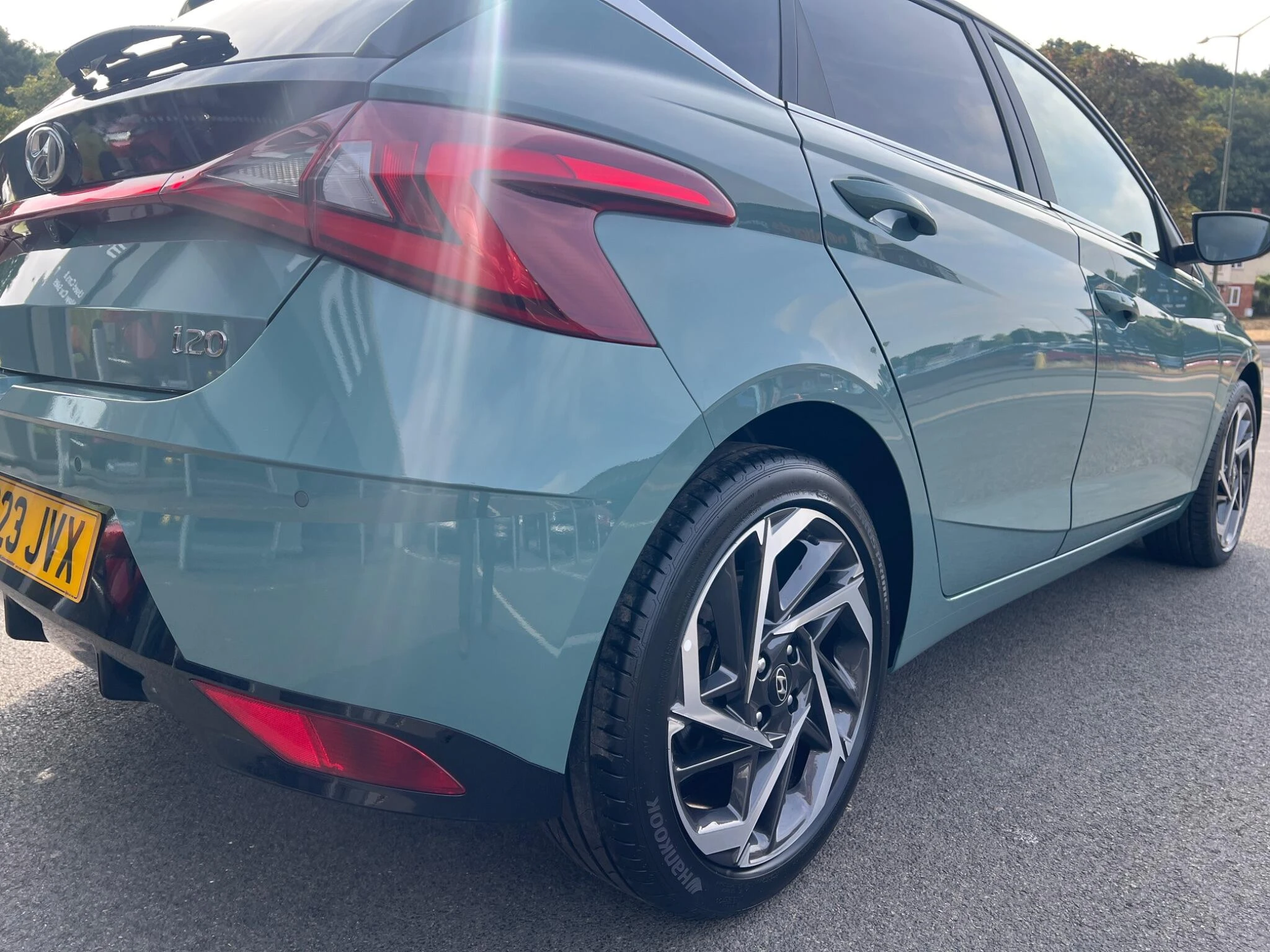 Vehicle image 13