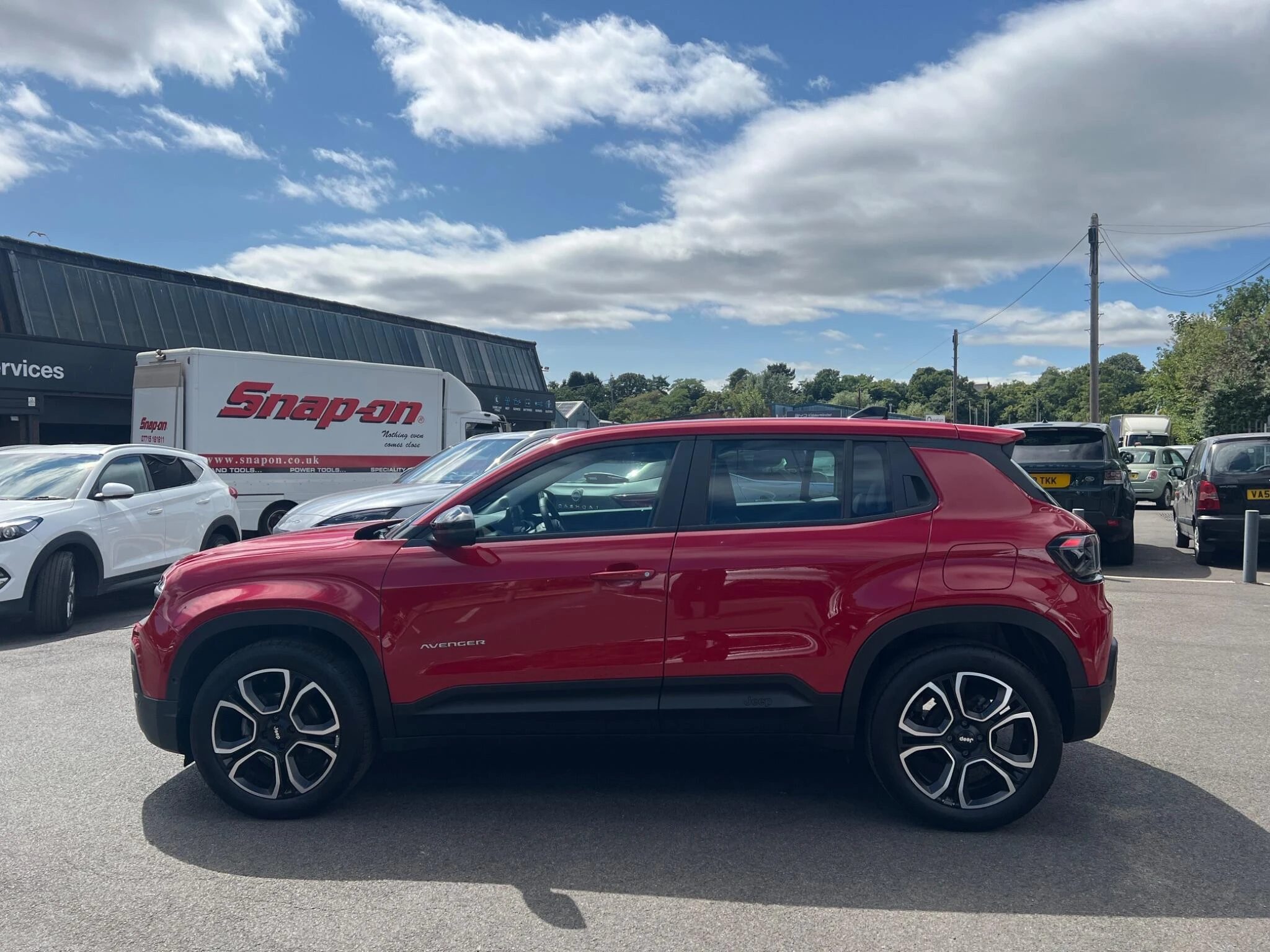 Vehicle image 14