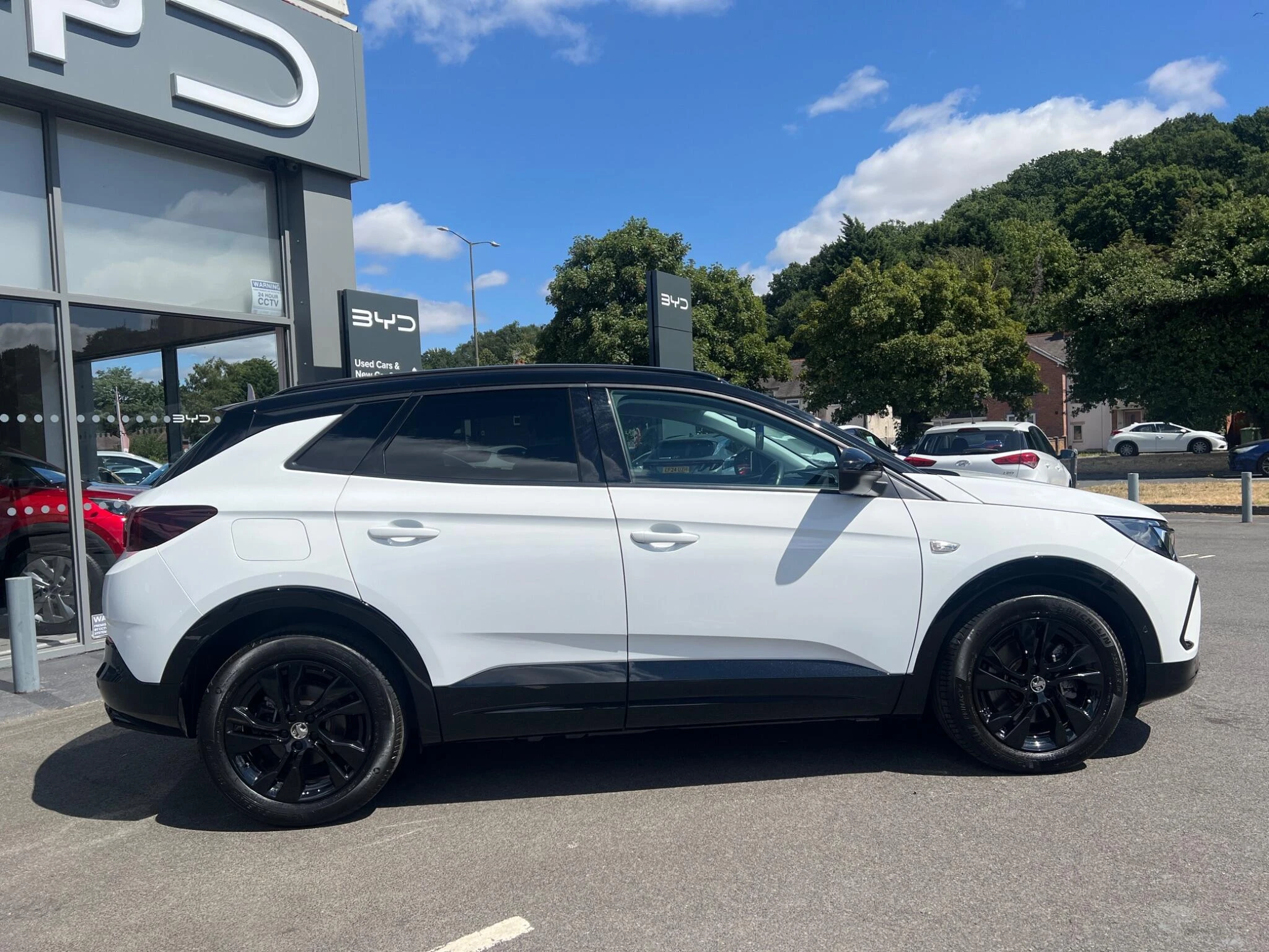 Vehicle image 17
