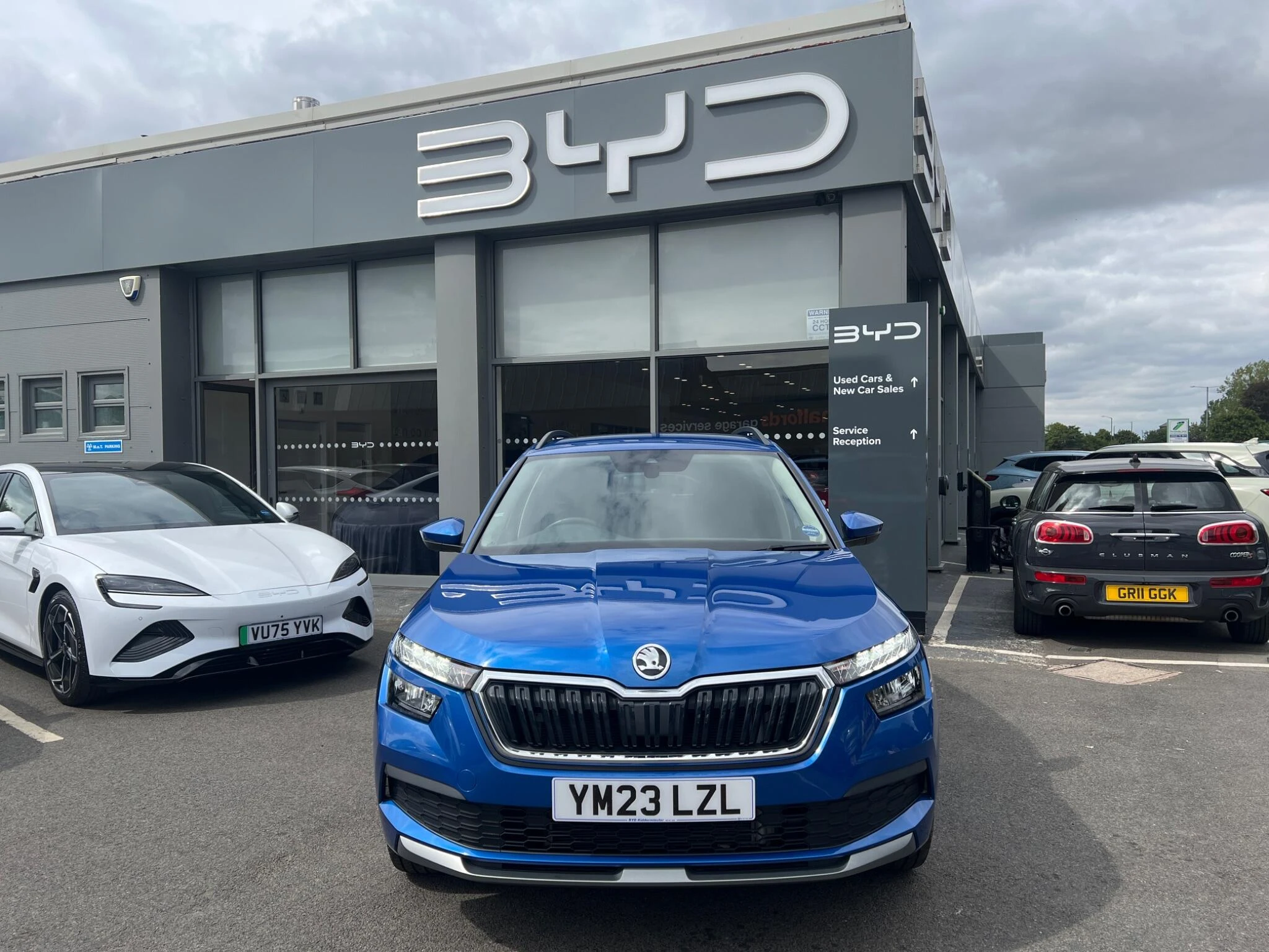Vehicle image 2