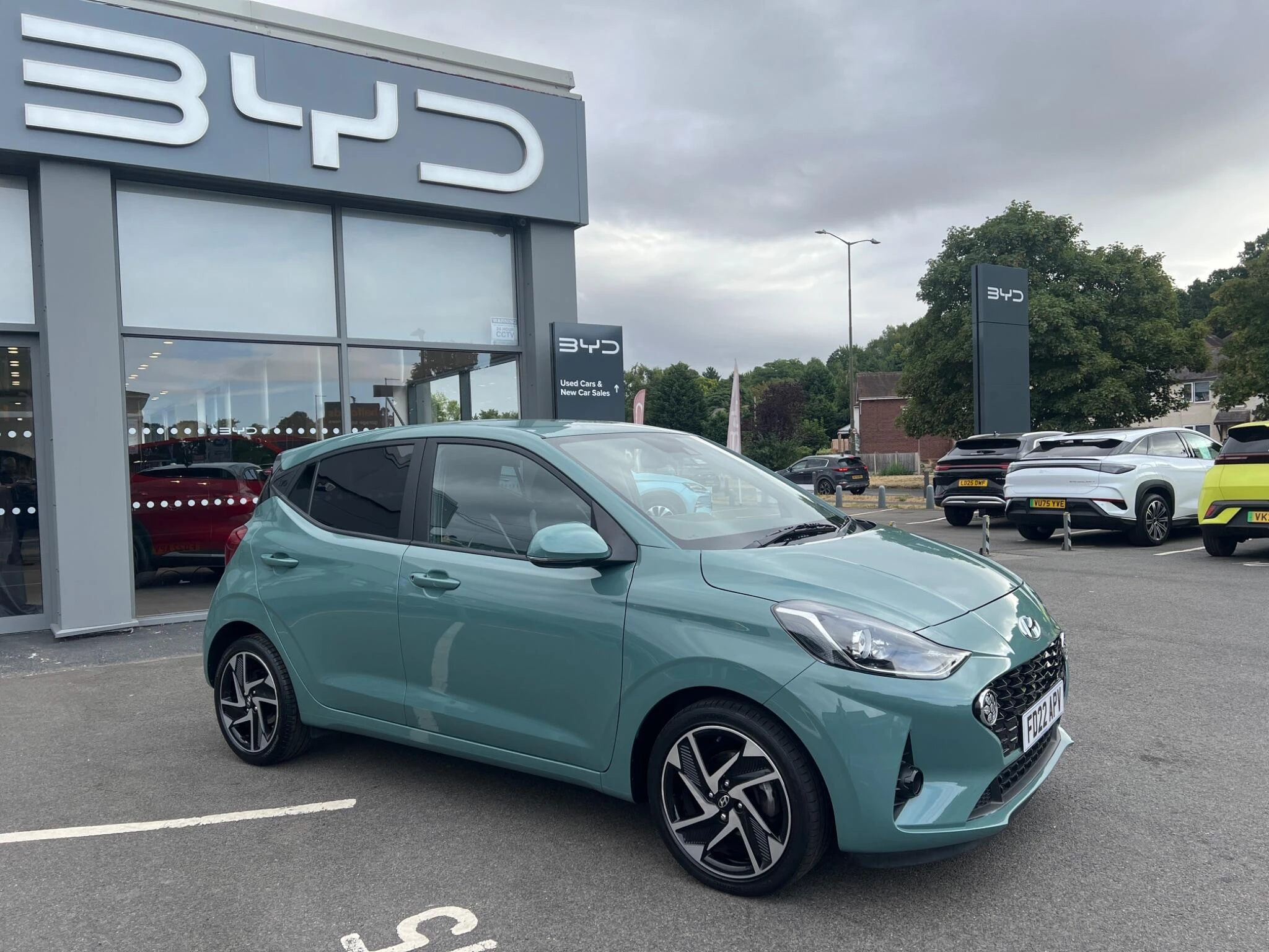 Vehicle image 5