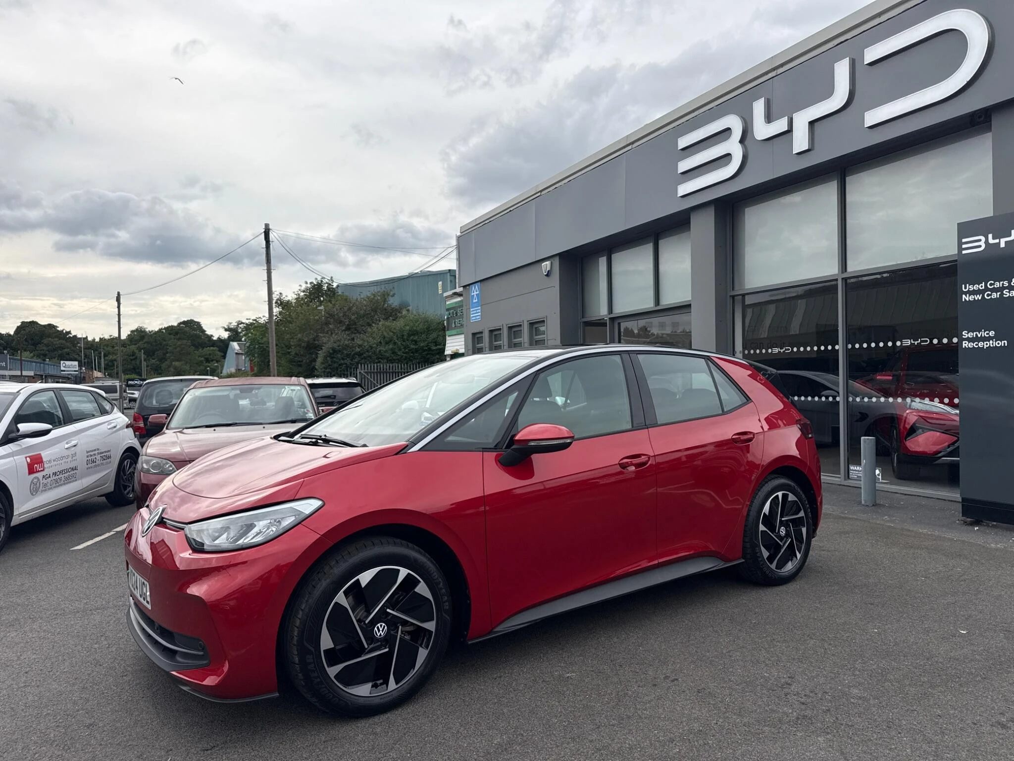 Vehicle image 3