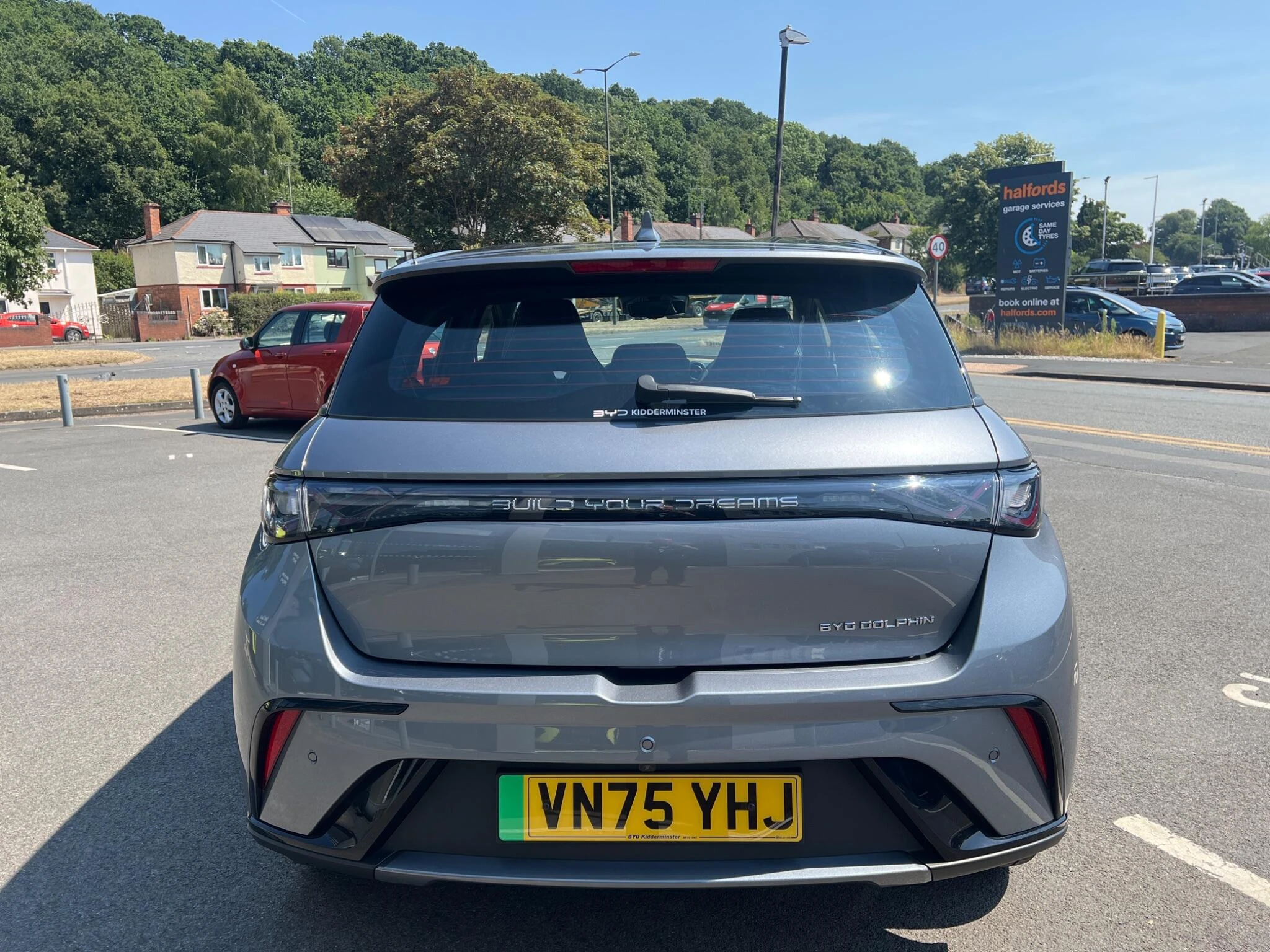 Vehicle image 25