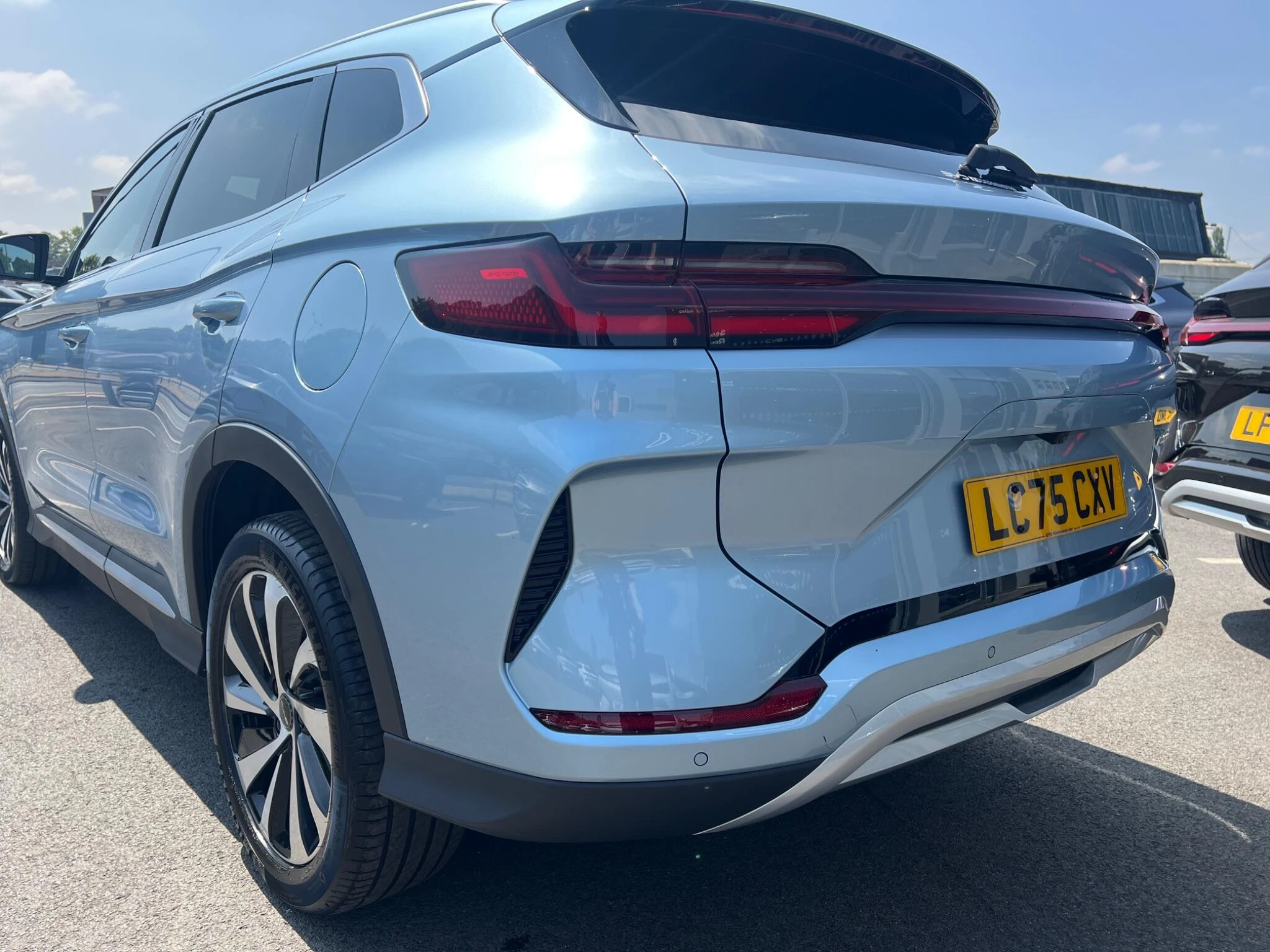 Vehicle image 5