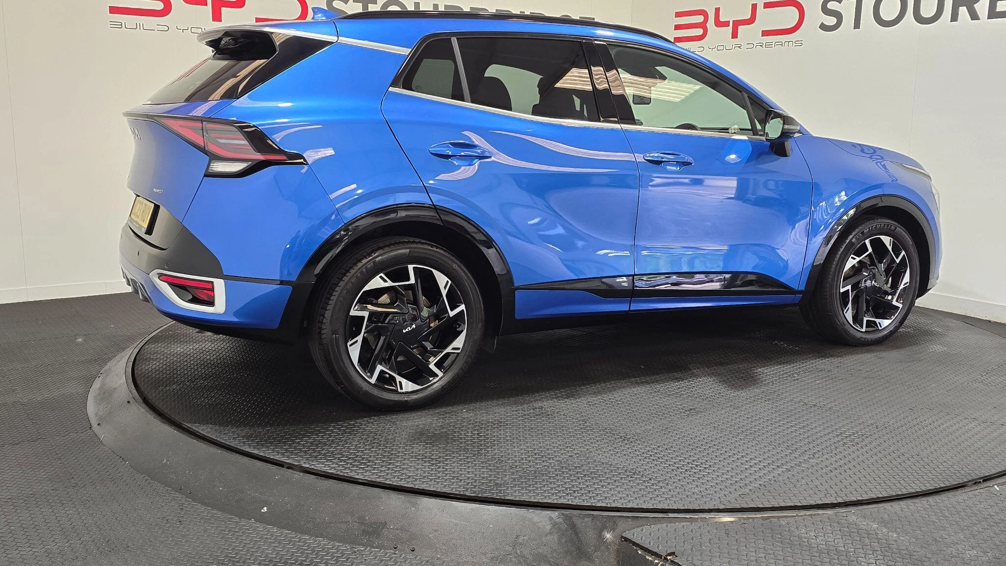 Vehicle image 41