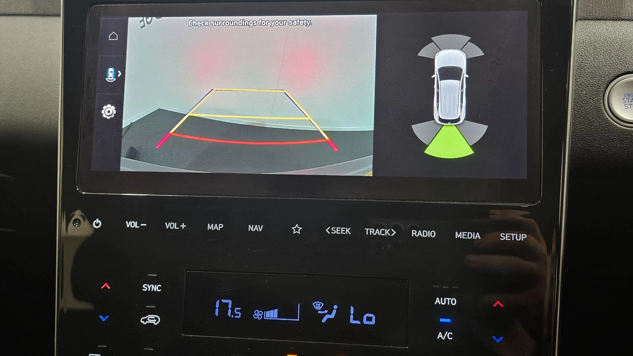 Vehicle image 32