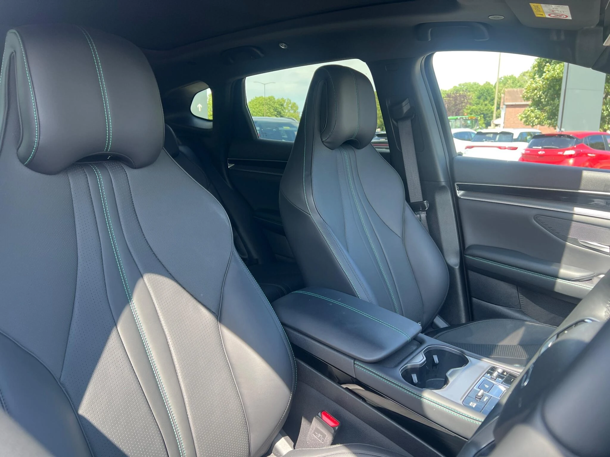 Vehicle image 37