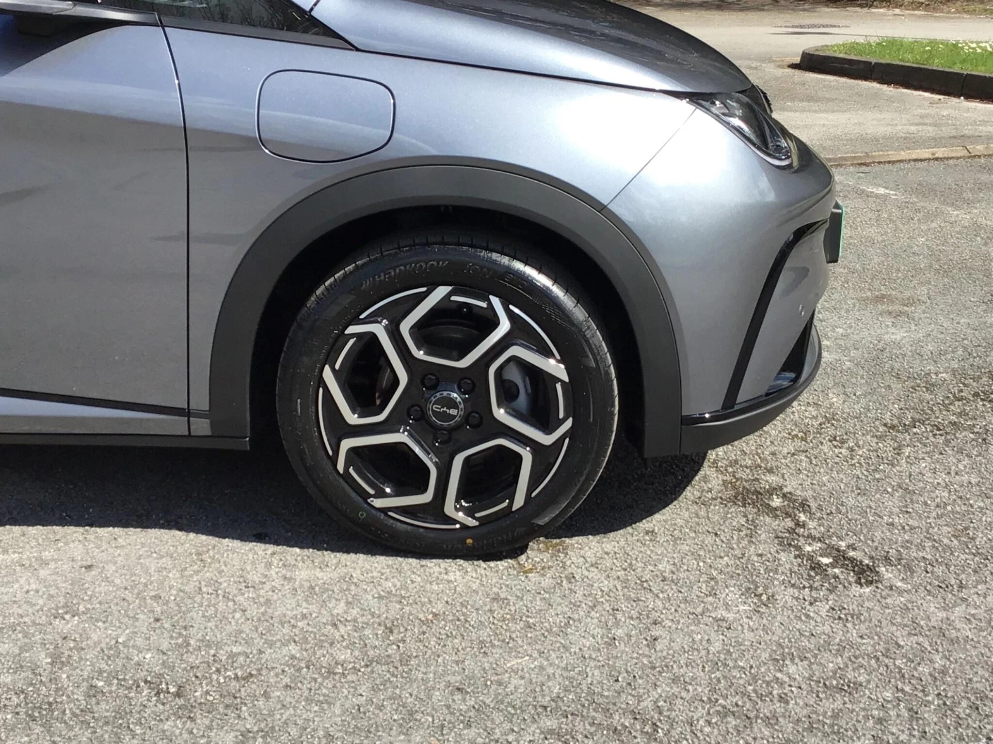 Vehicle image 10