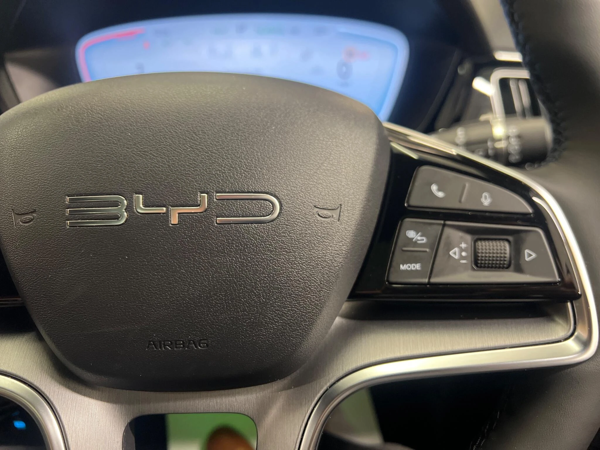 Vehicle image 28