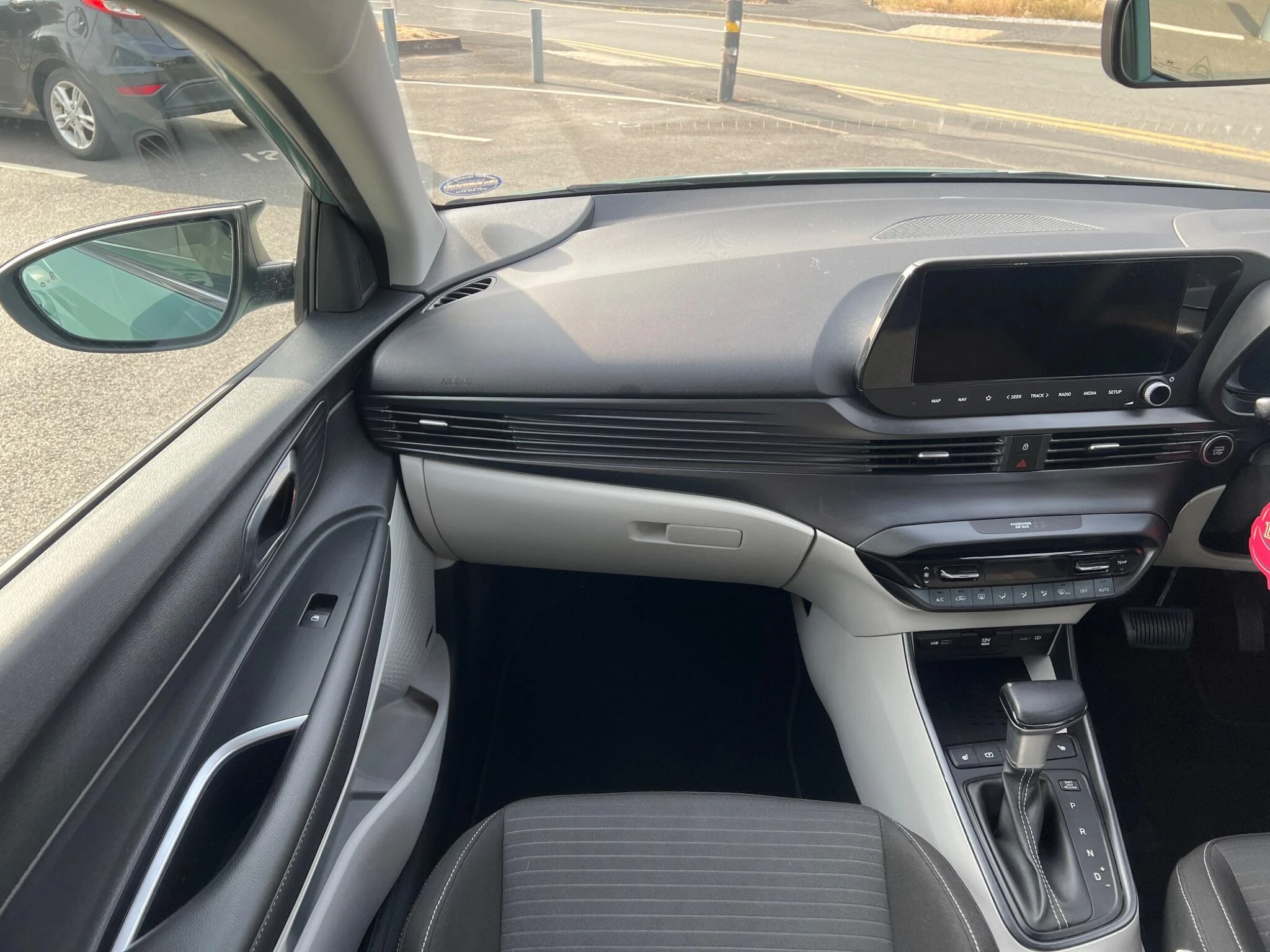 Vehicle image 20