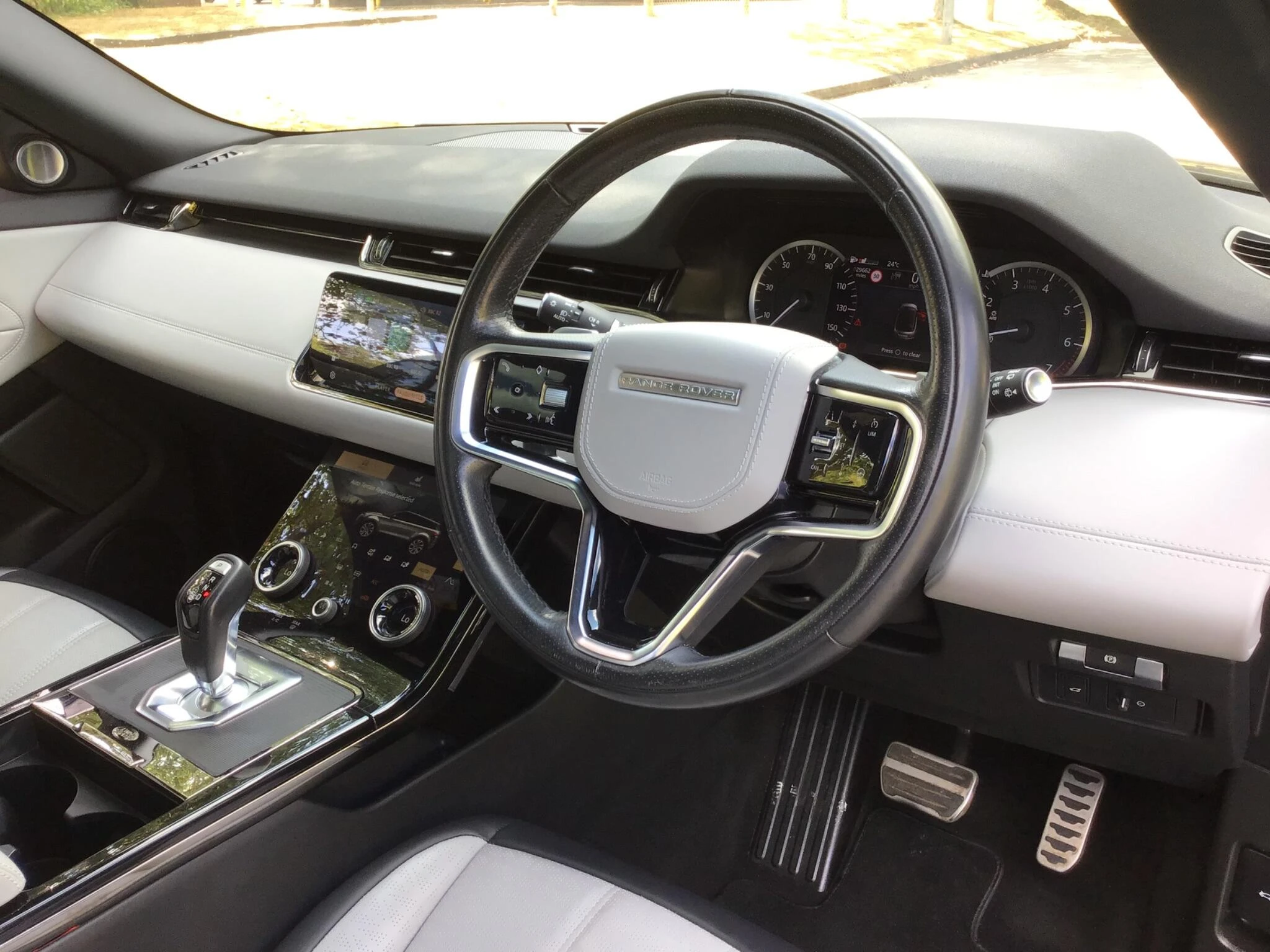 Vehicle image 40