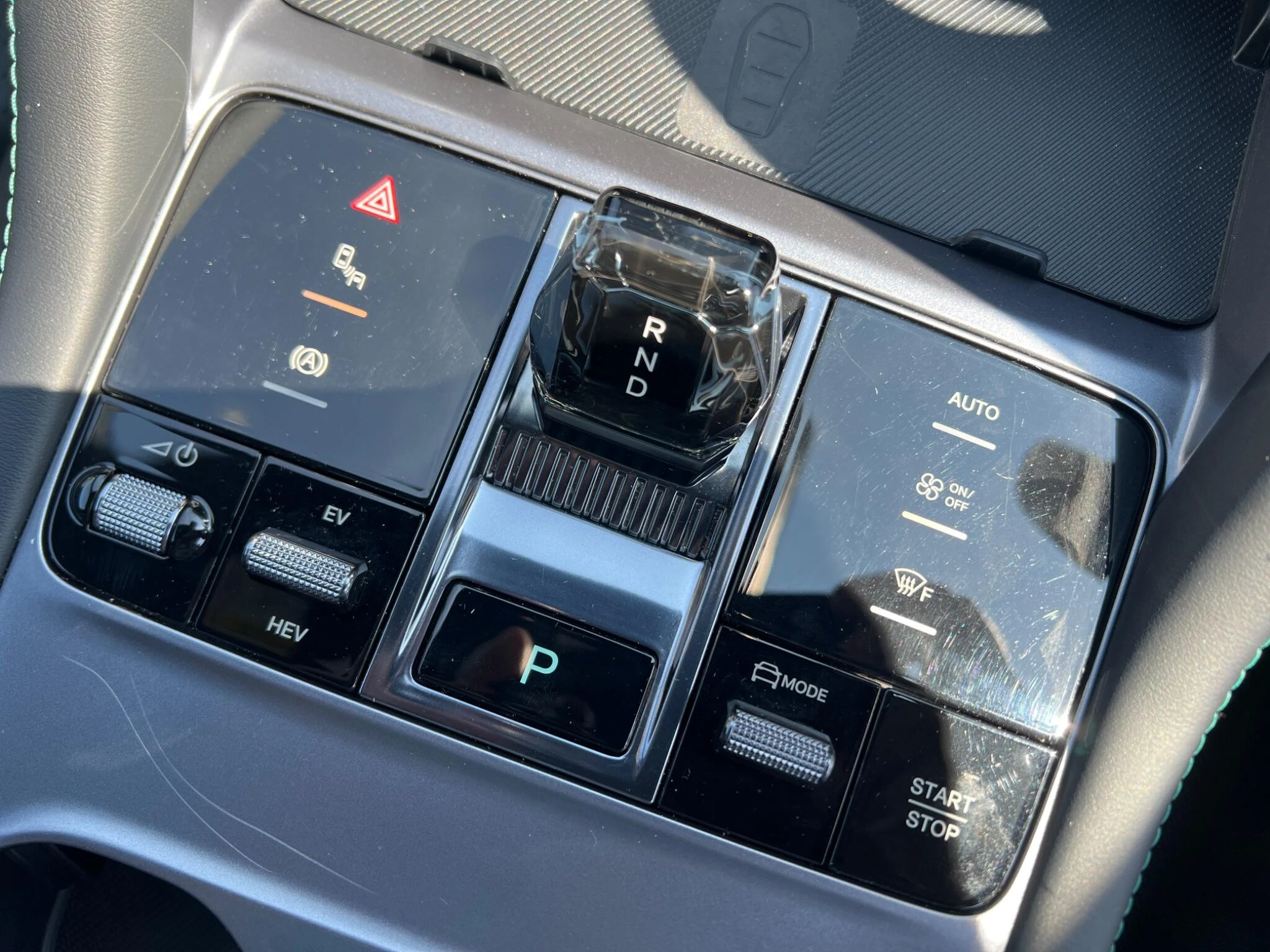 Vehicle image 23