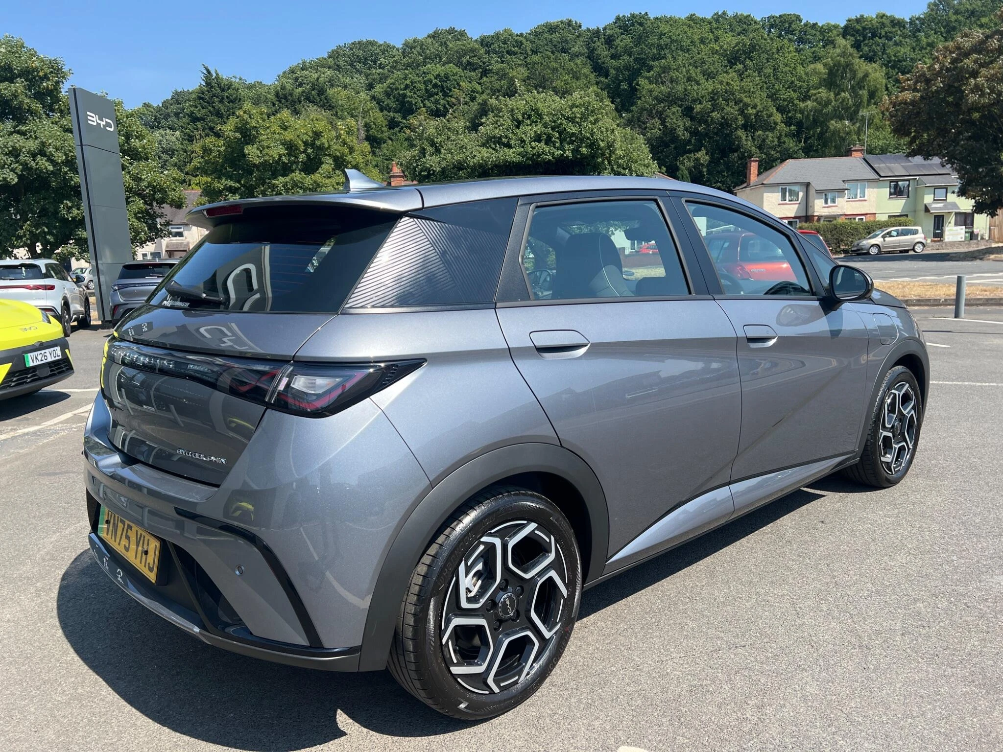 Vehicle image 23