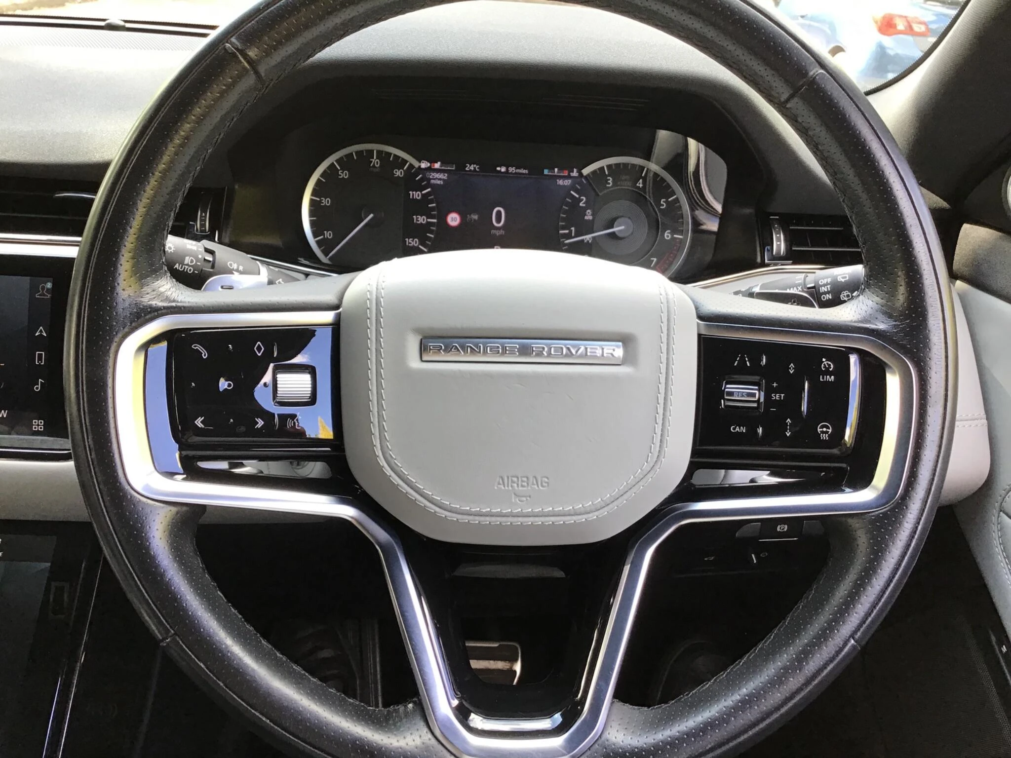 Vehicle image 41