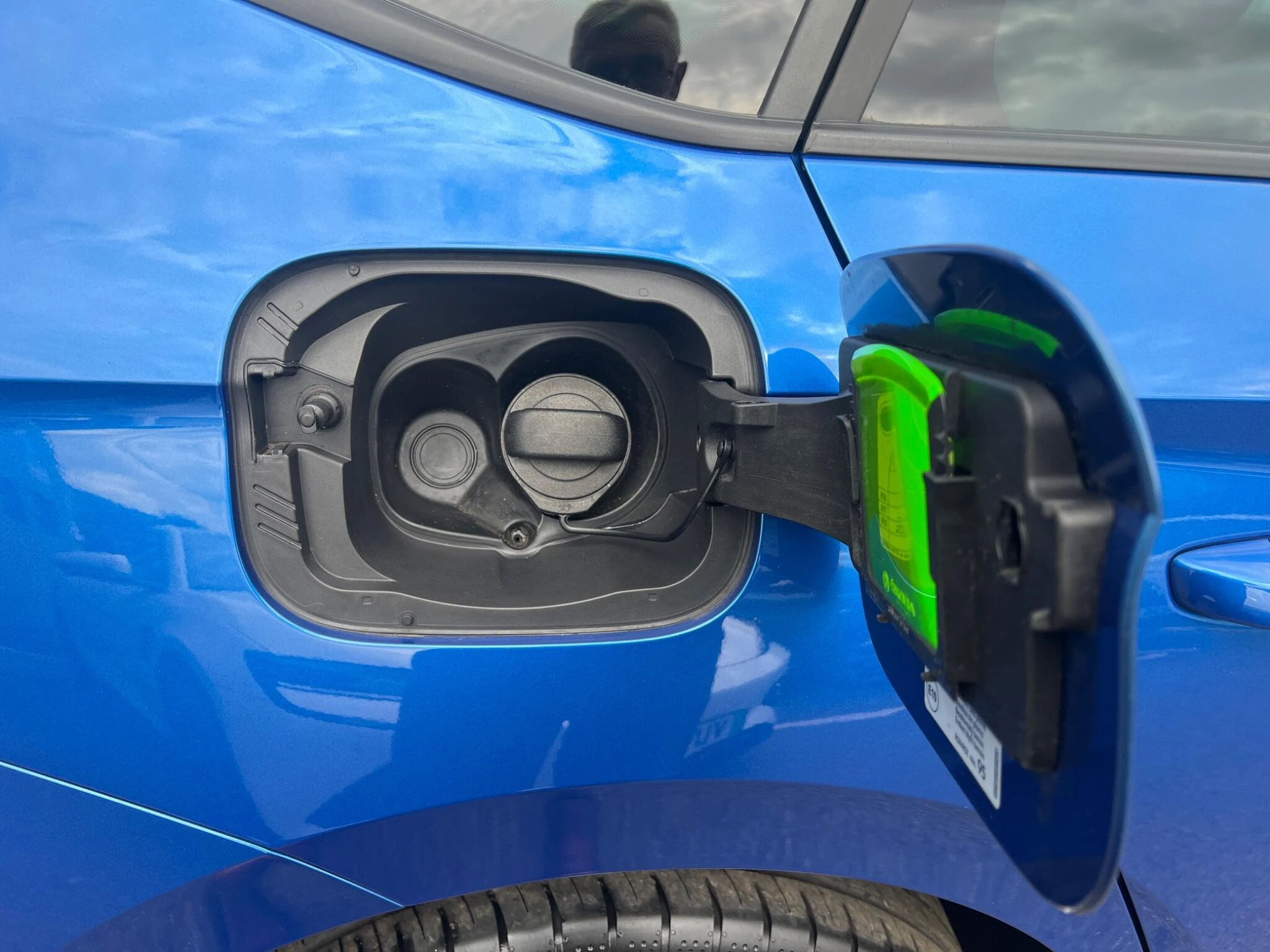 Vehicle image 20
