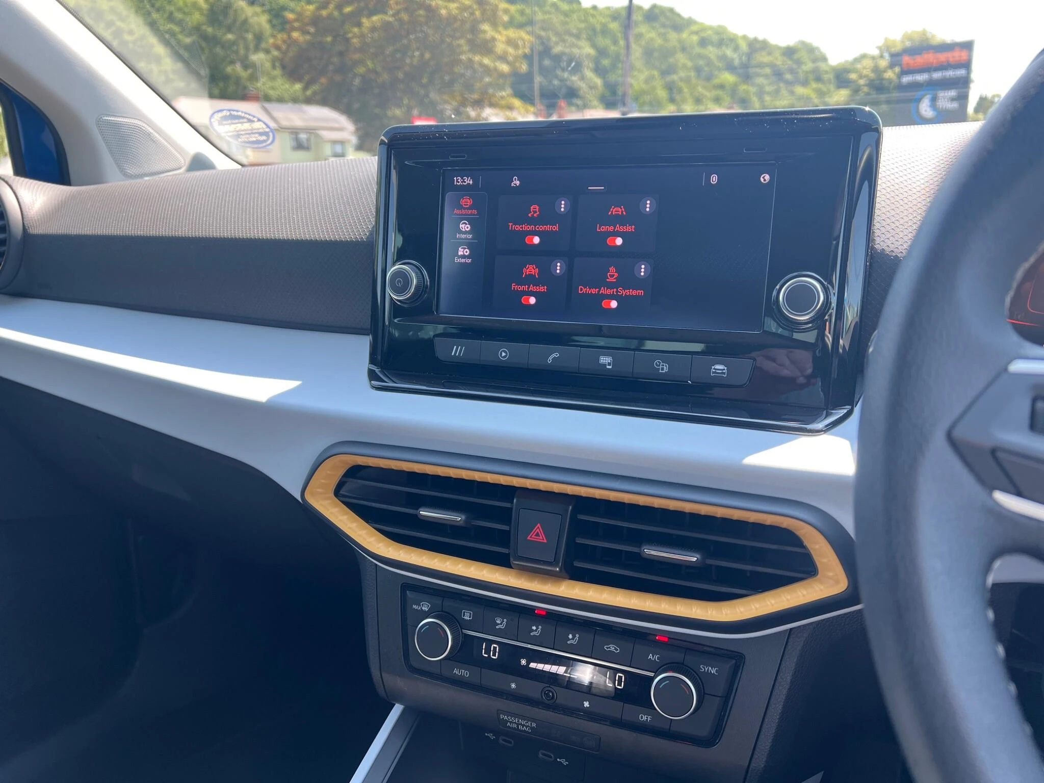 Vehicle image 30