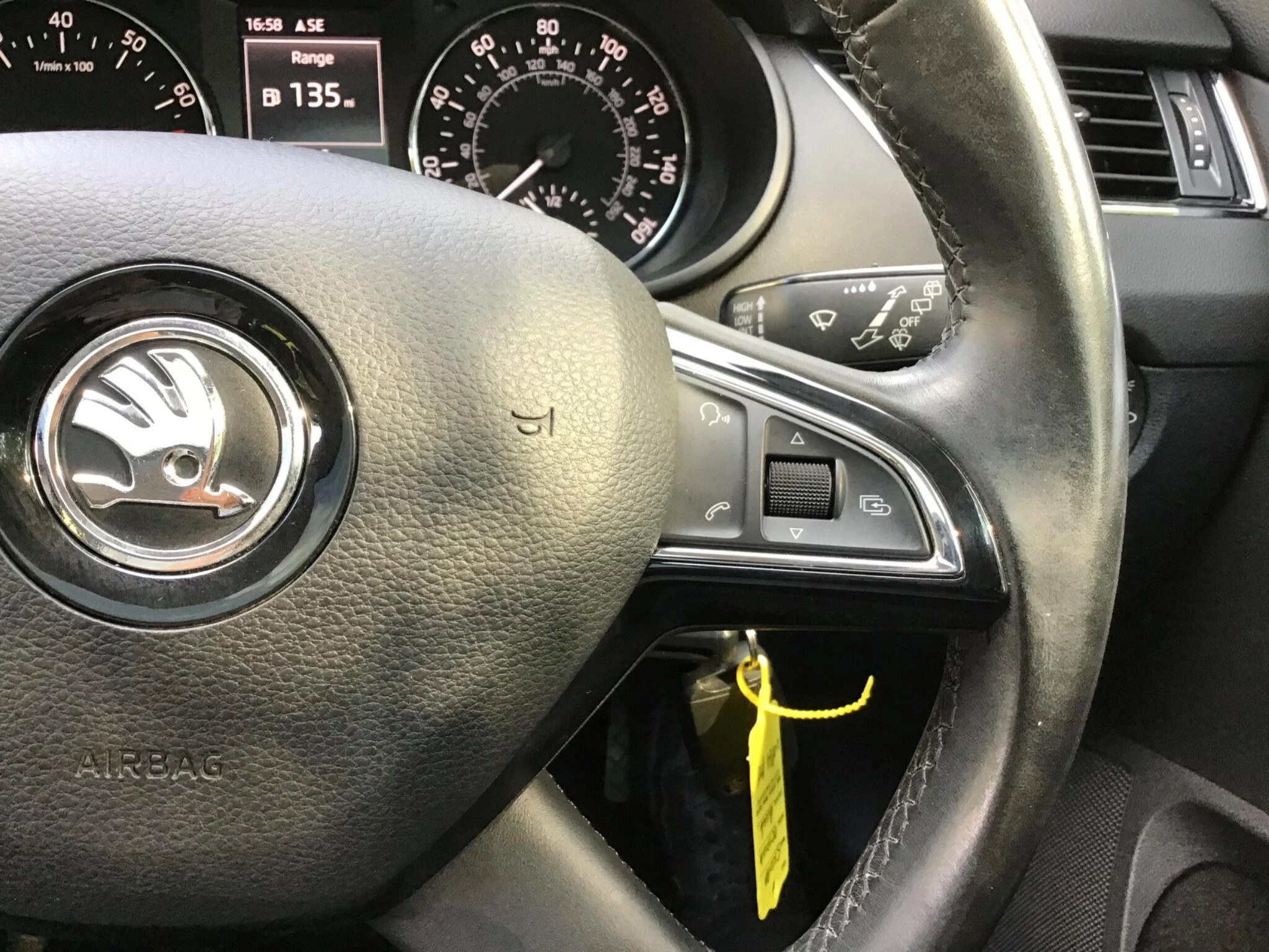 Vehicle image 39