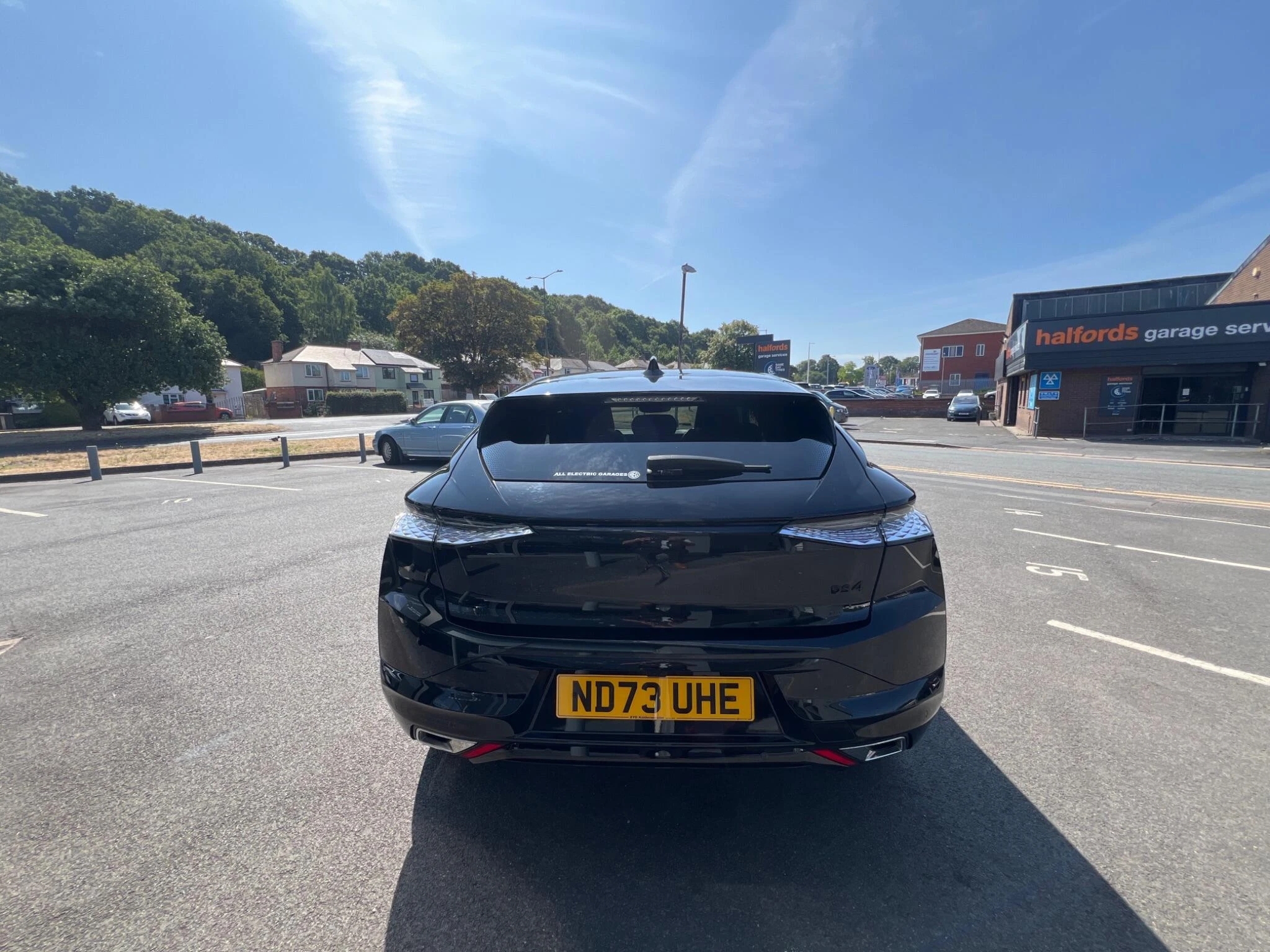 Vehicle image 9