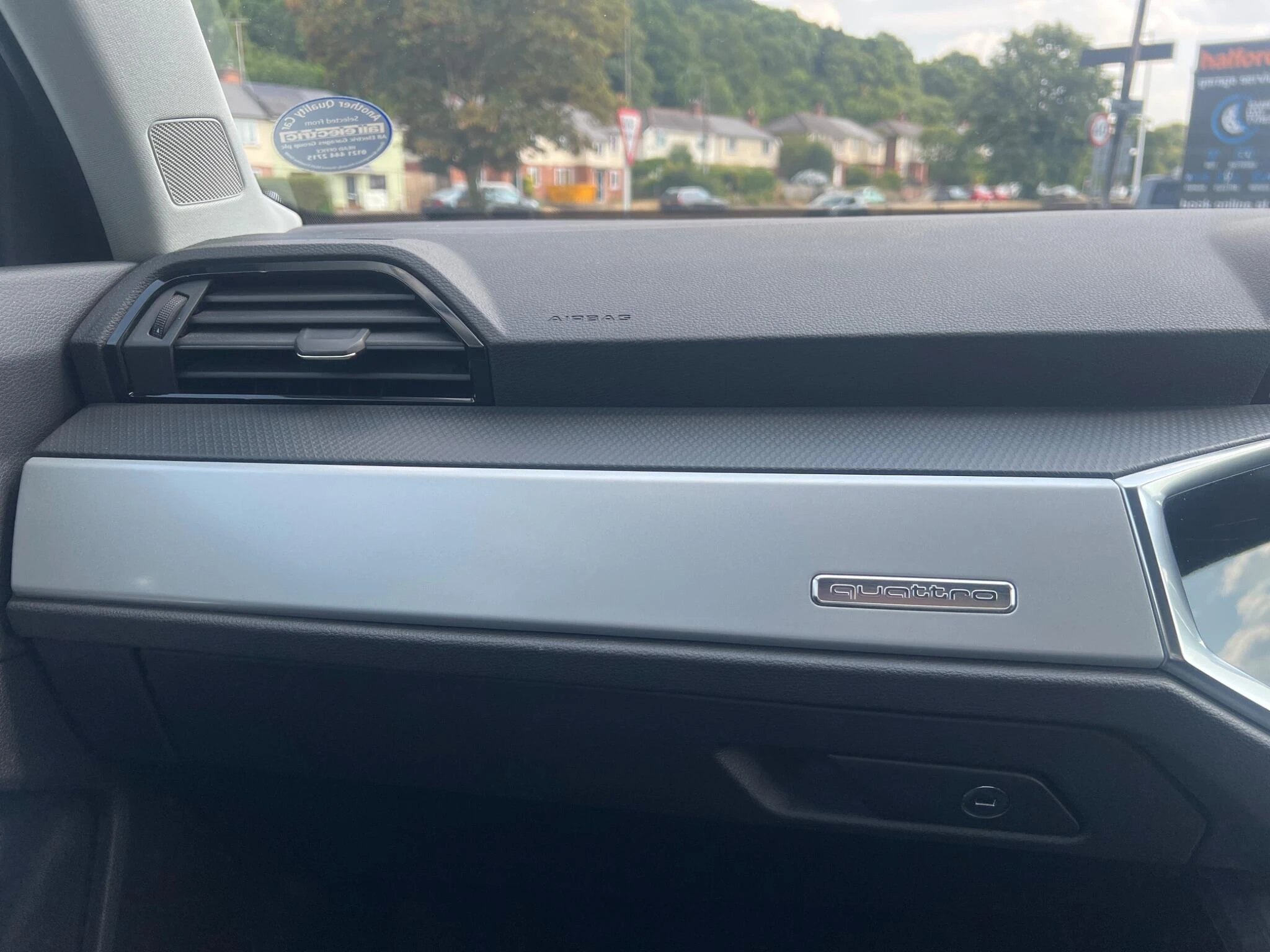 Vehicle image 53