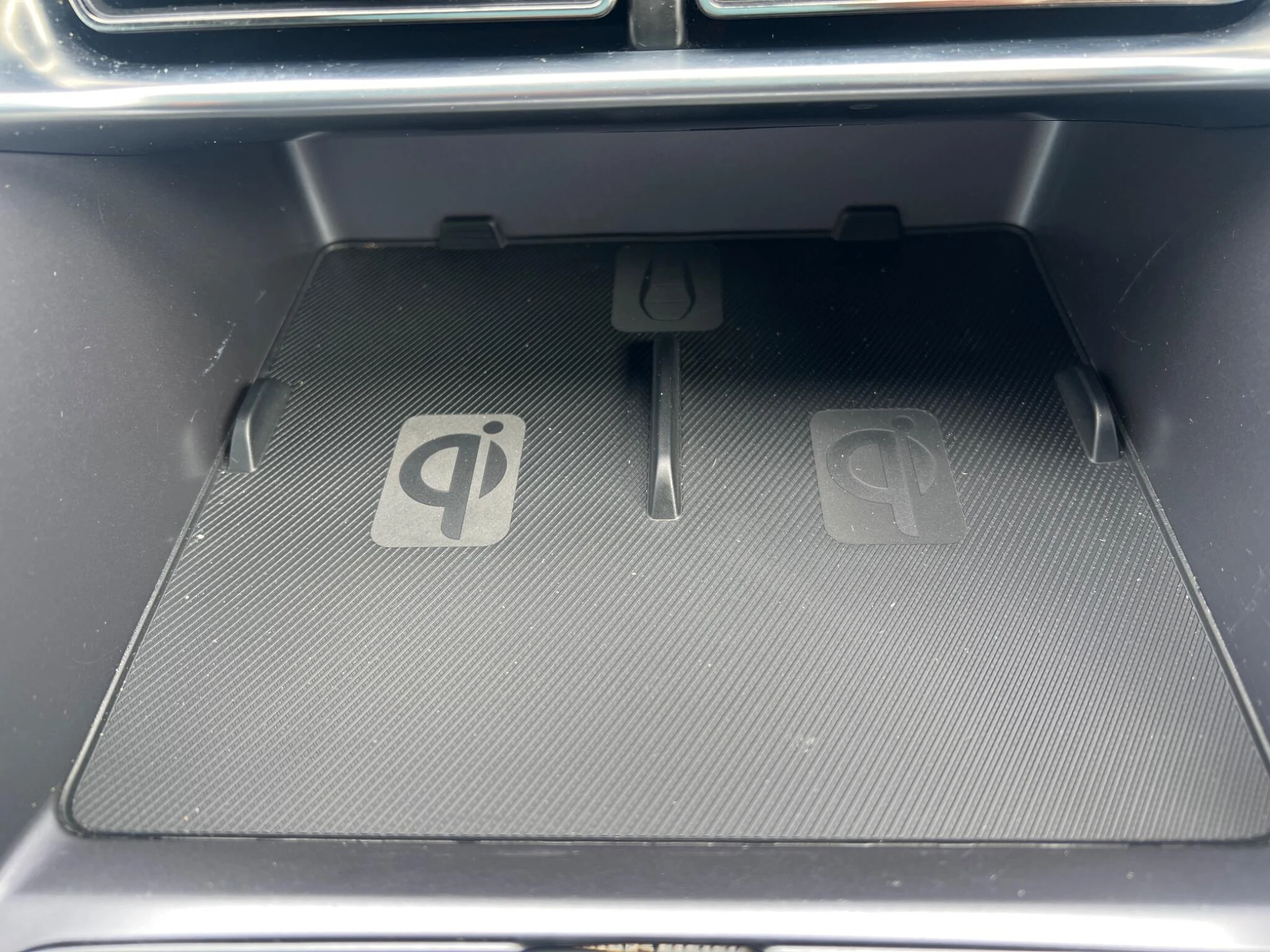 Vehicle image 52