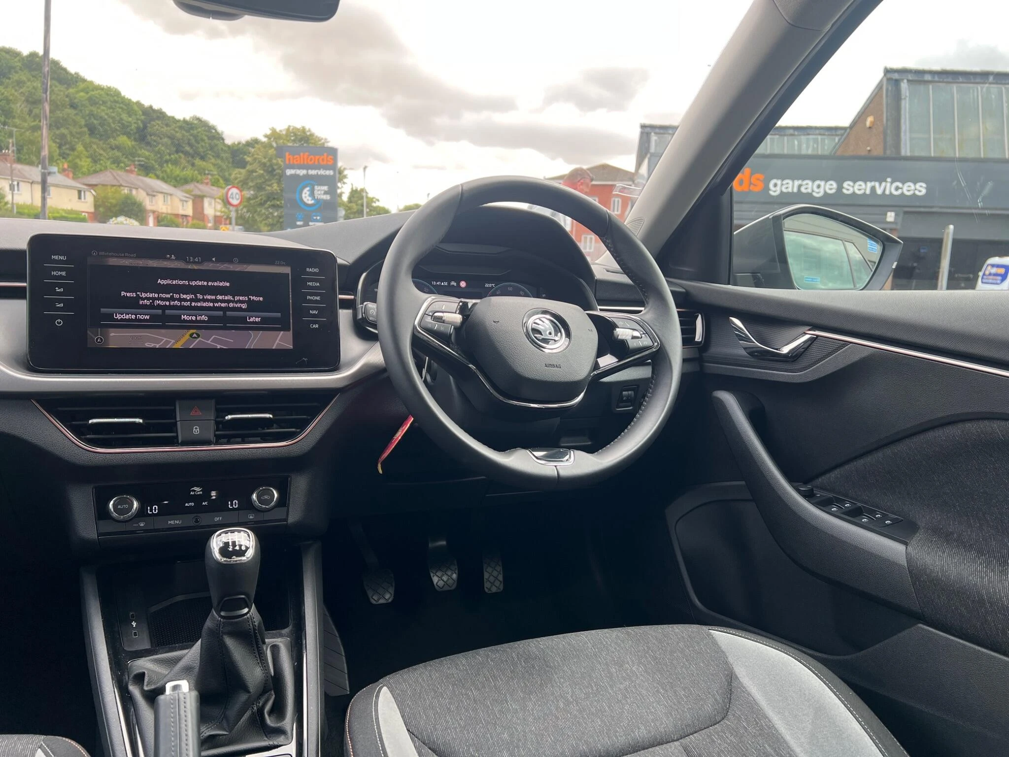 Vehicle image 20