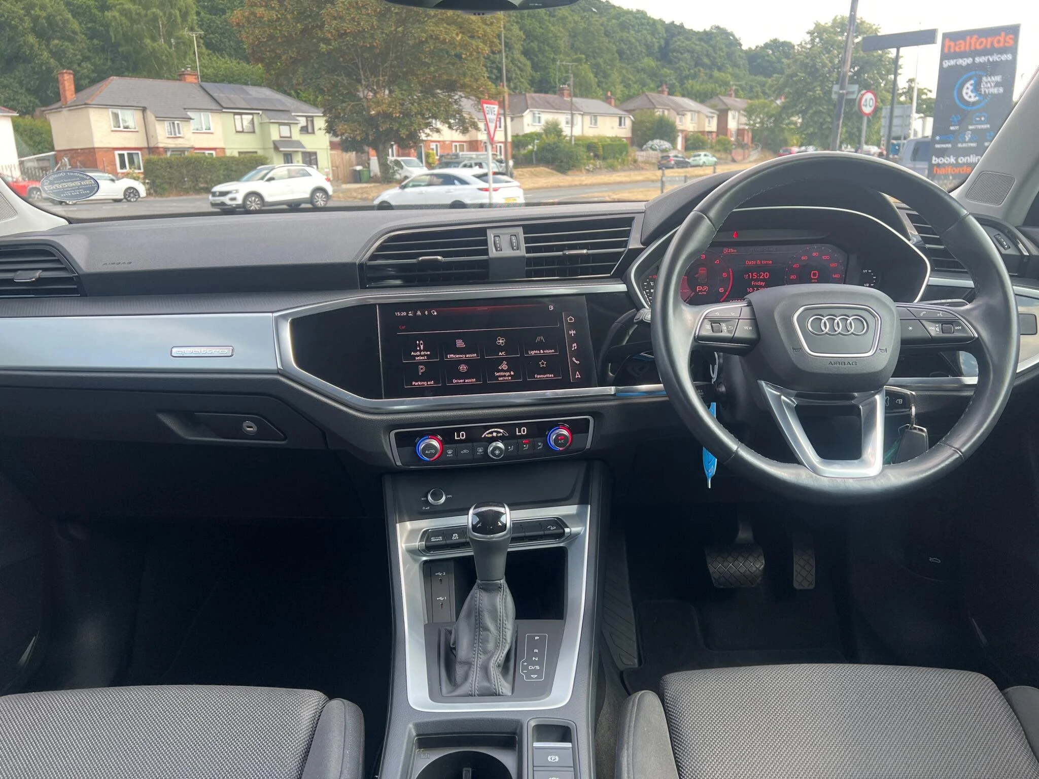 Vehicle image 24