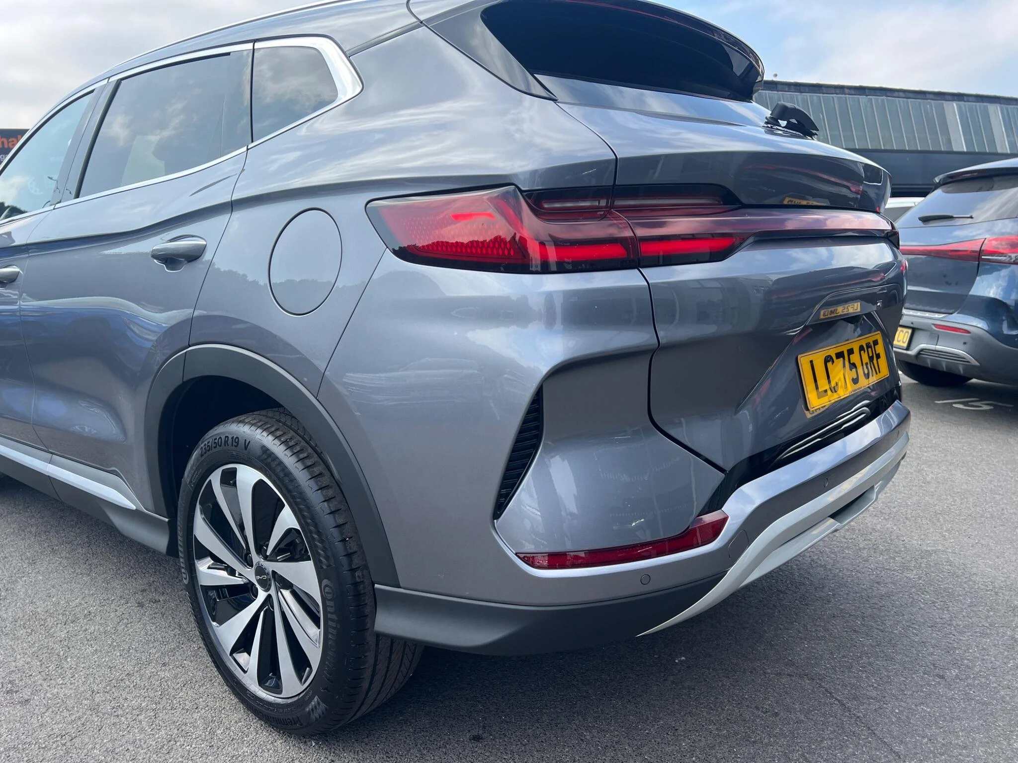 Vehicle image 36