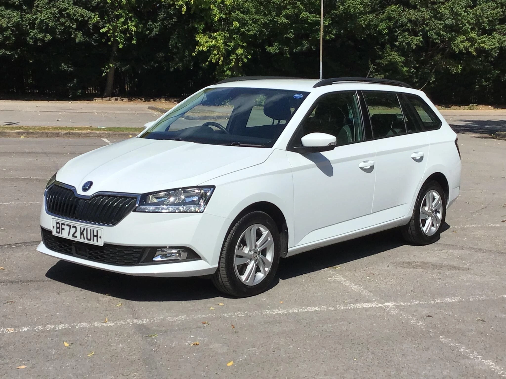 Vehicle image 7