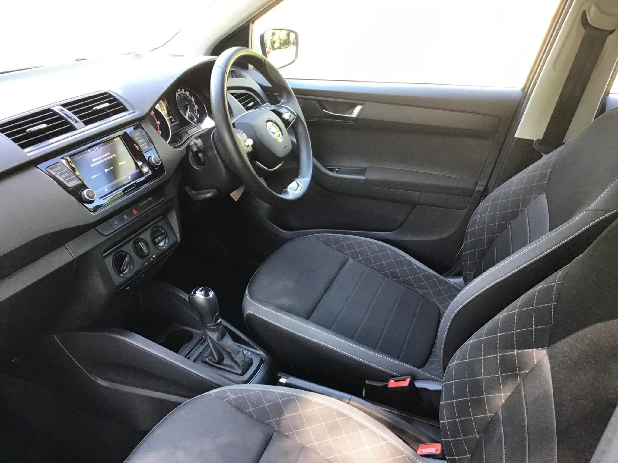 Vehicle image 21