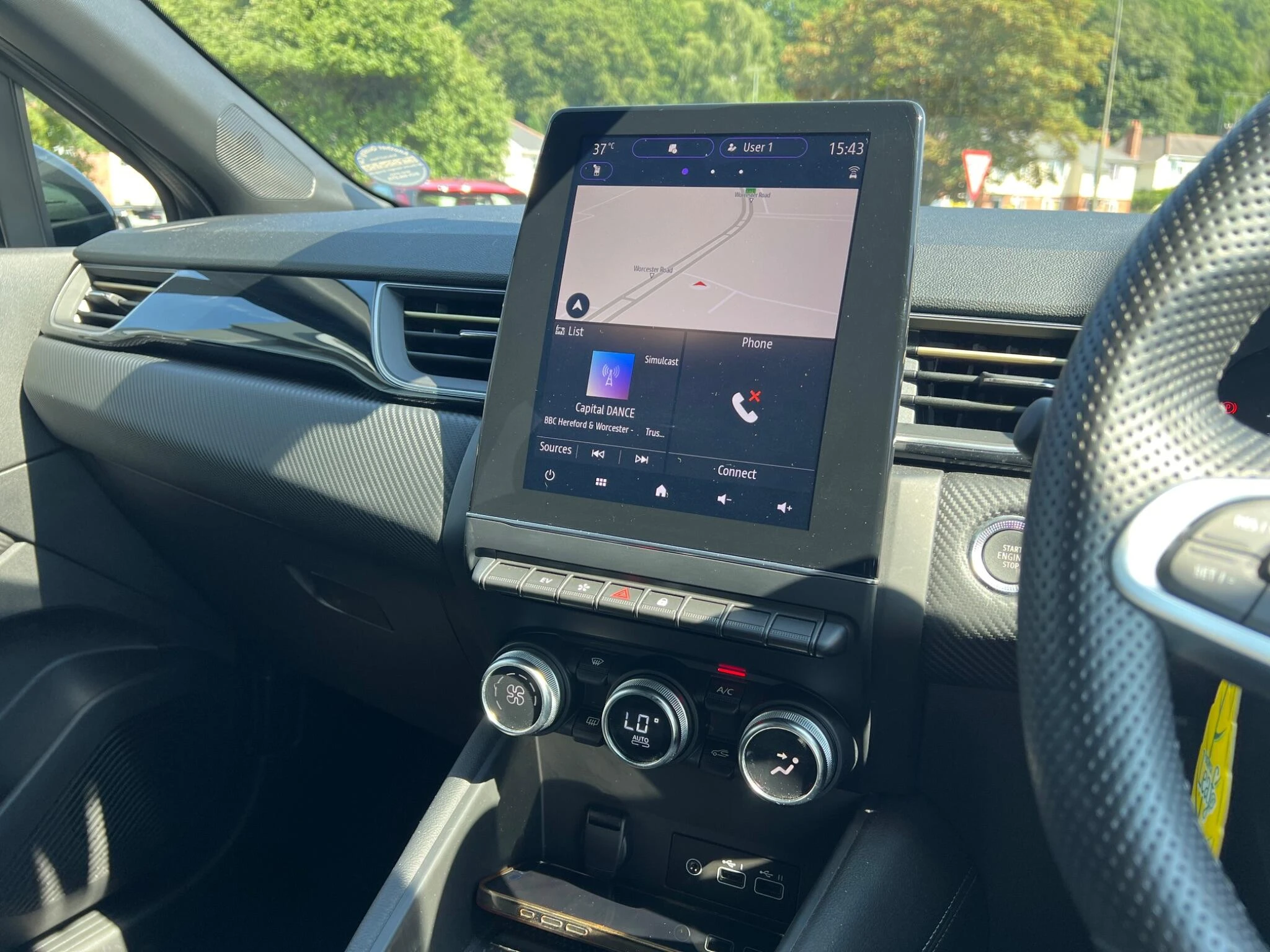 Vehicle image 22