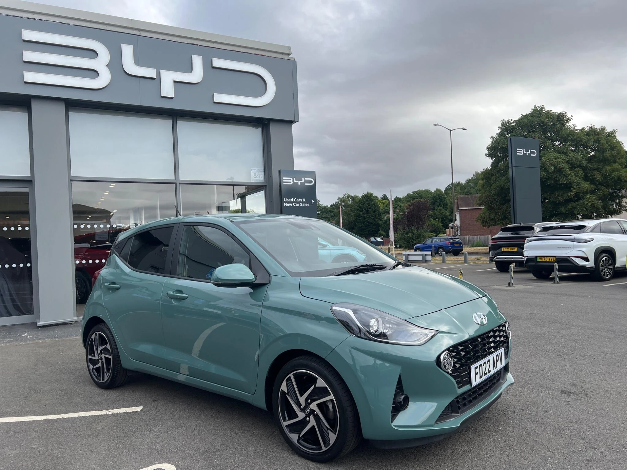 Vehicle image 7