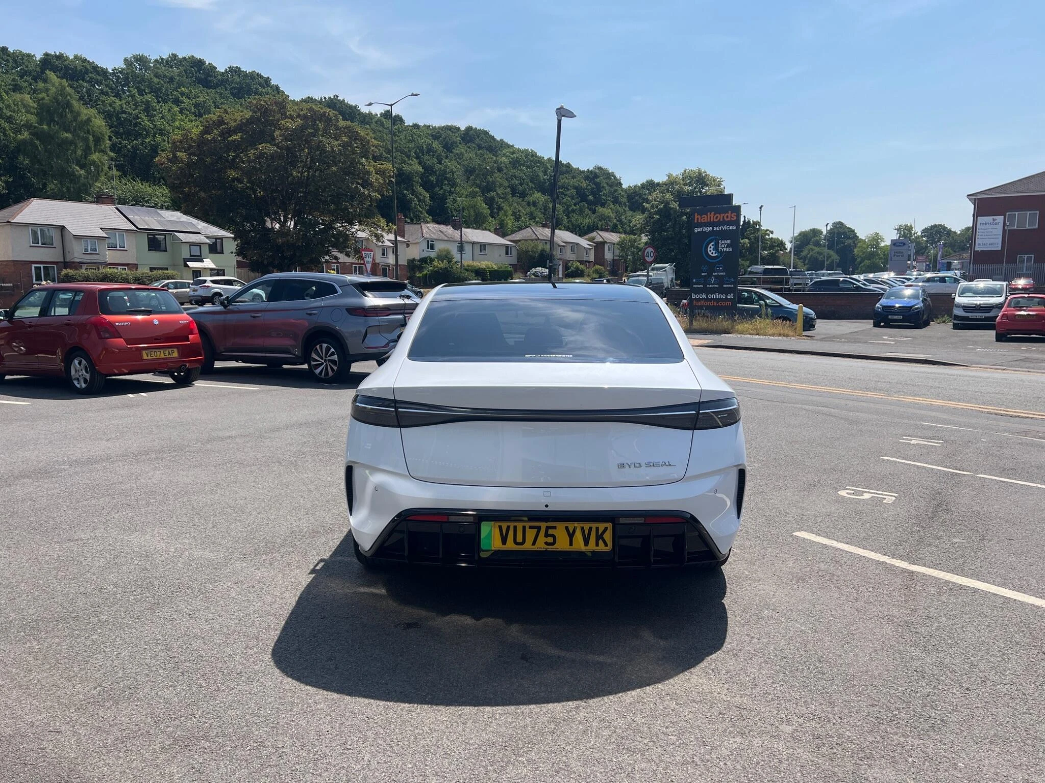 Vehicle image 11