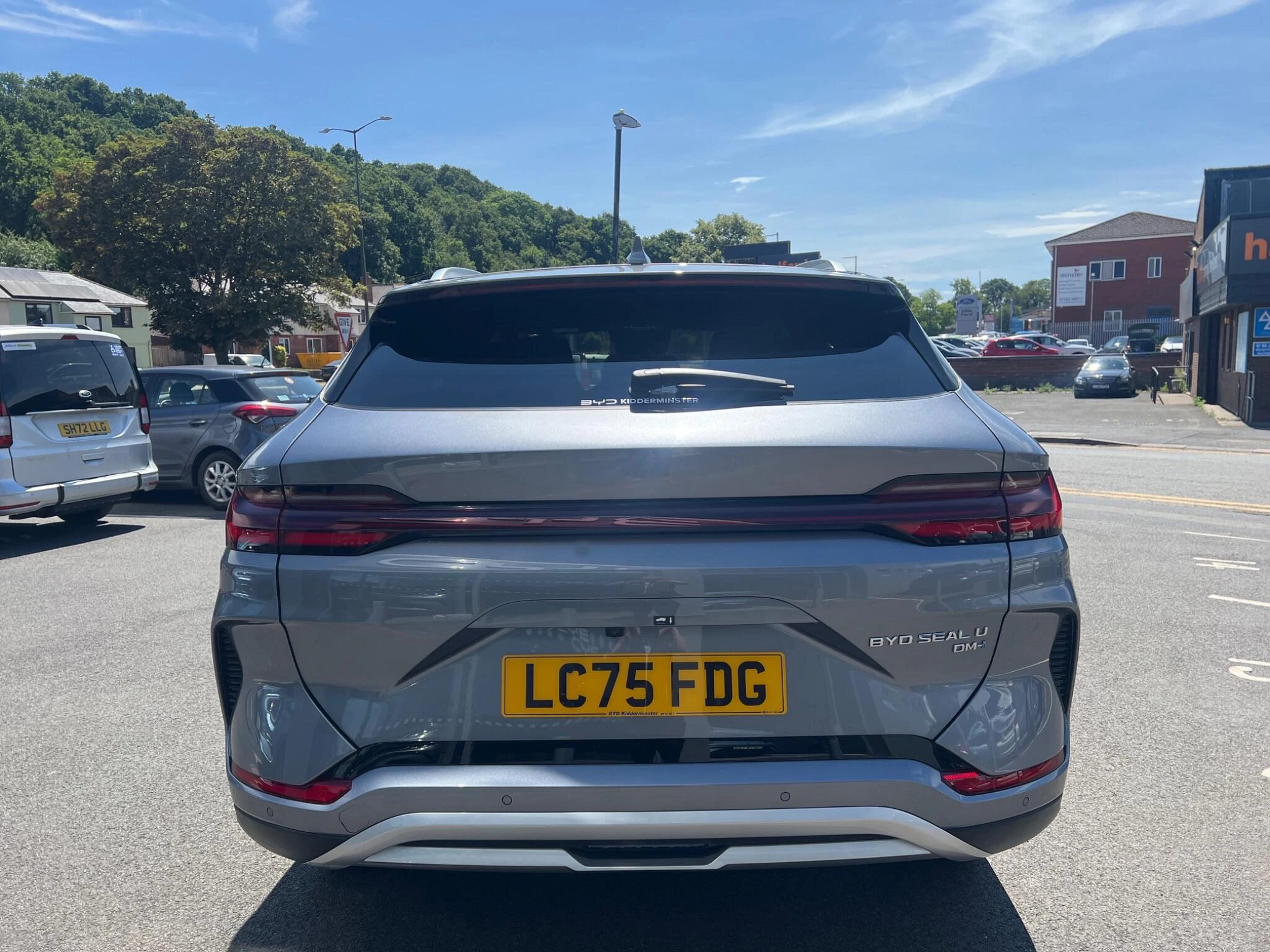 Vehicle image 9