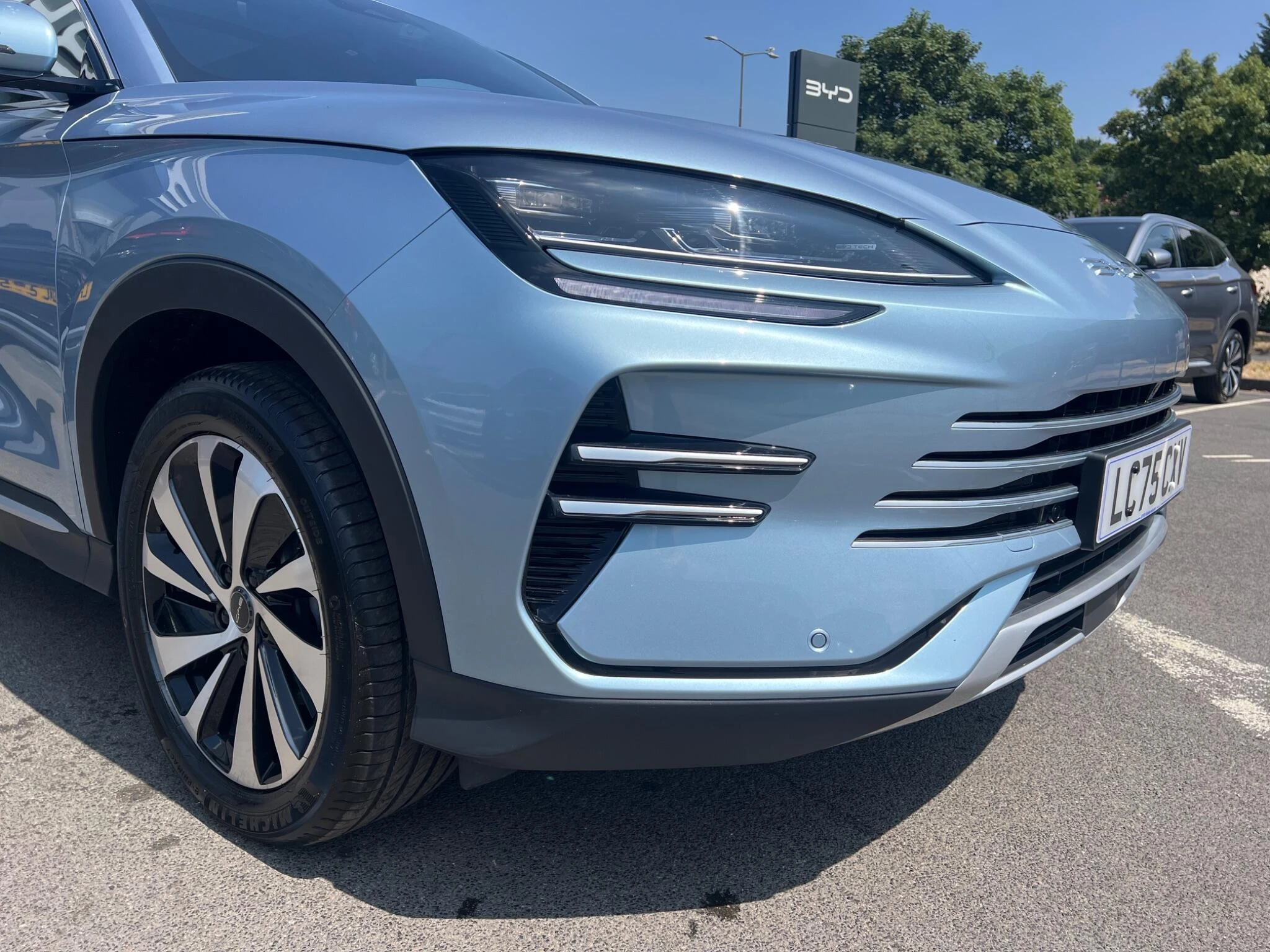 Vehicle image 8