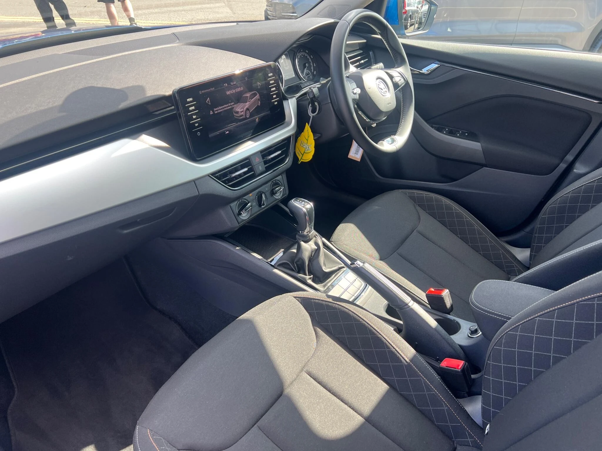 Vehicle image 14