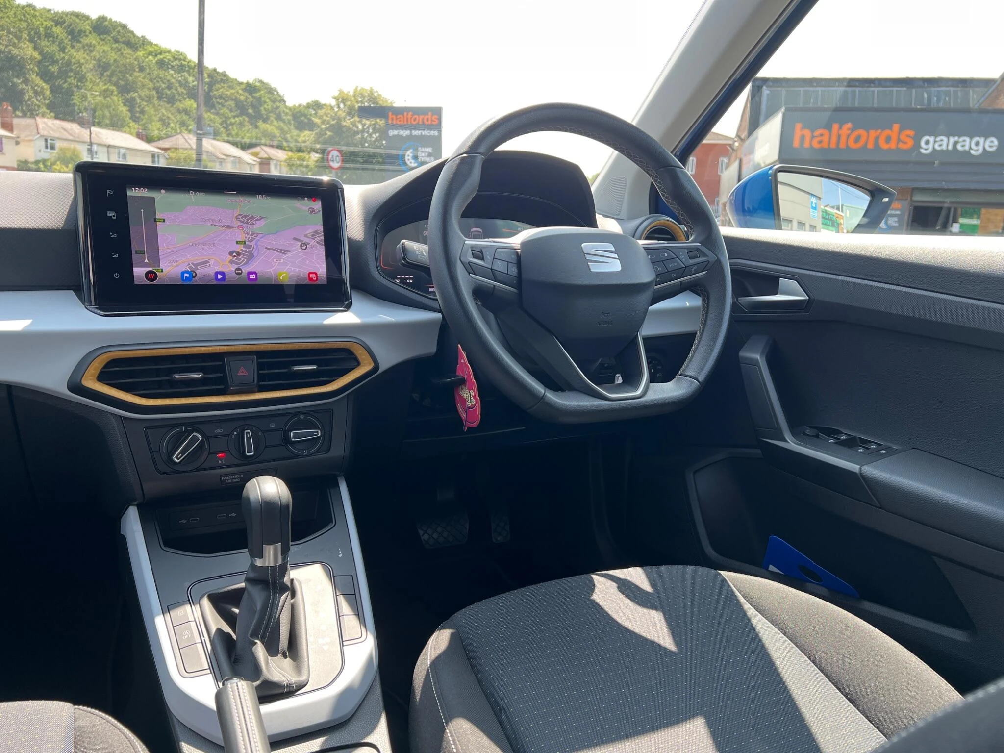 Vehicle image 23