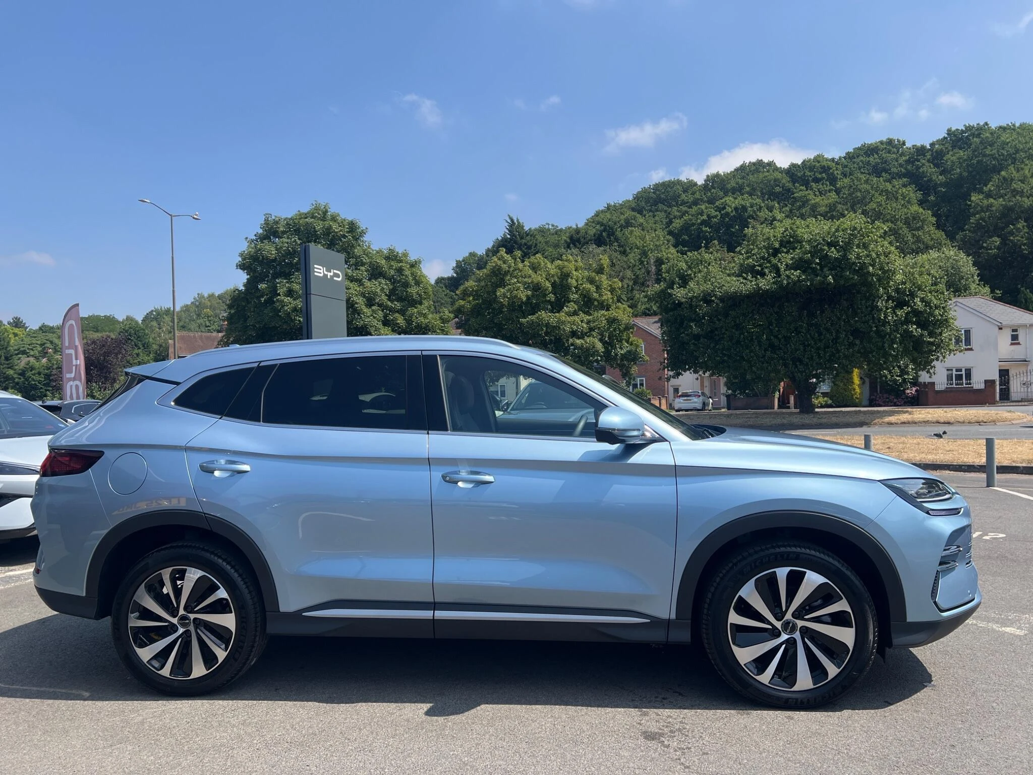 Vehicle image 15