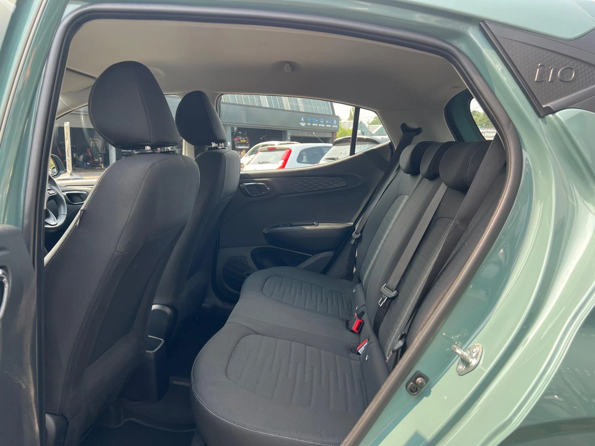 Vehicle image 23