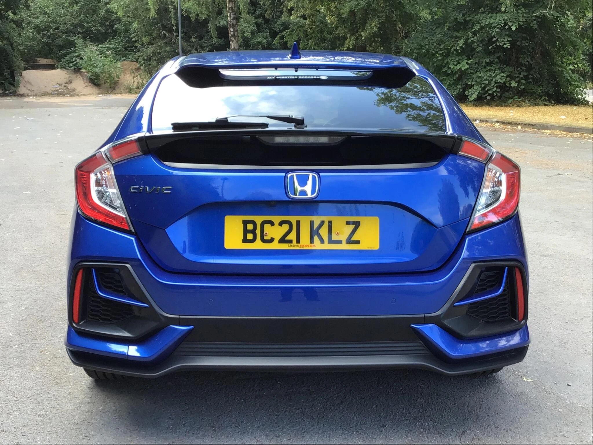 Vehicle thumbnail 4