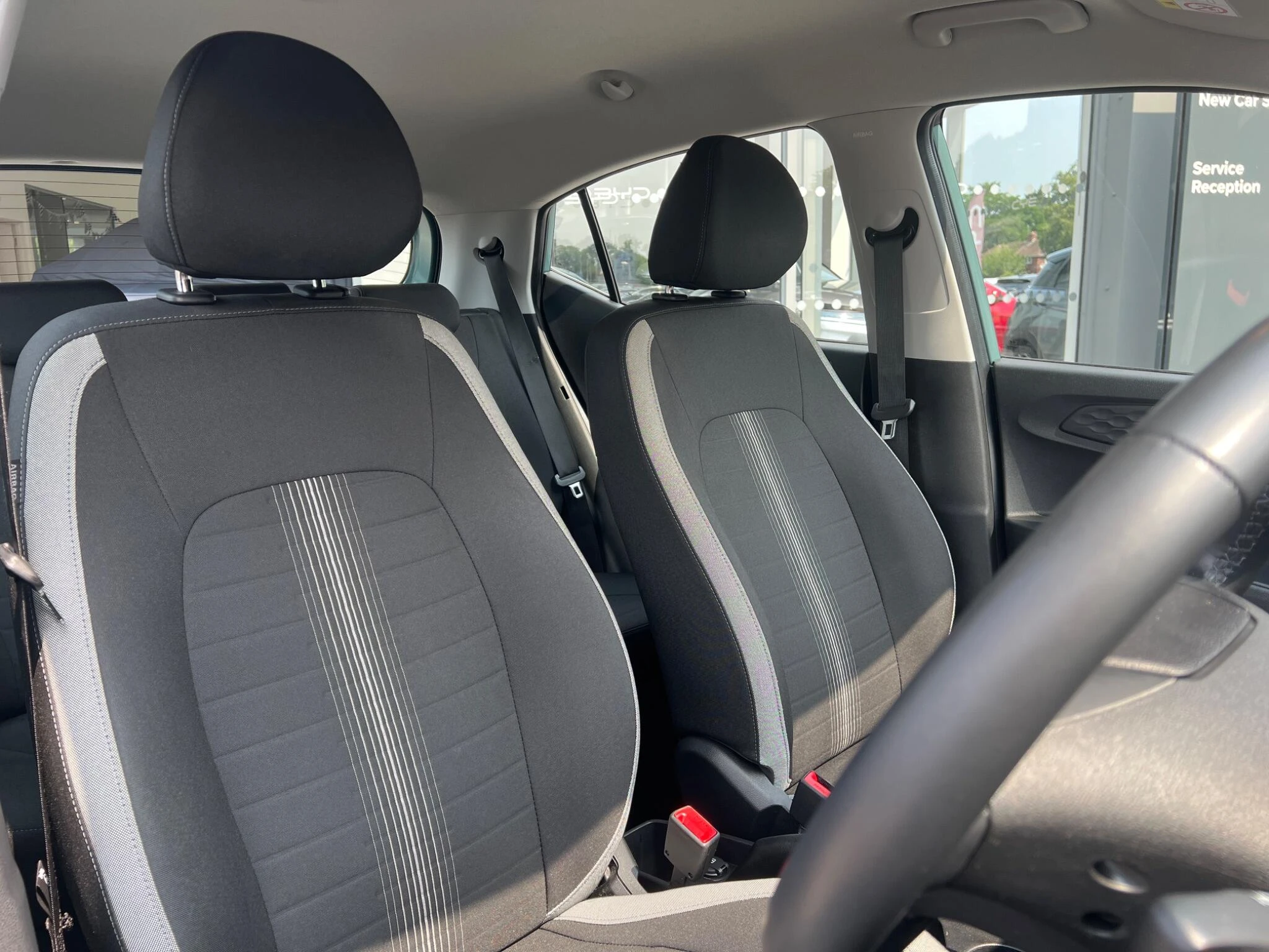 Vehicle image 22